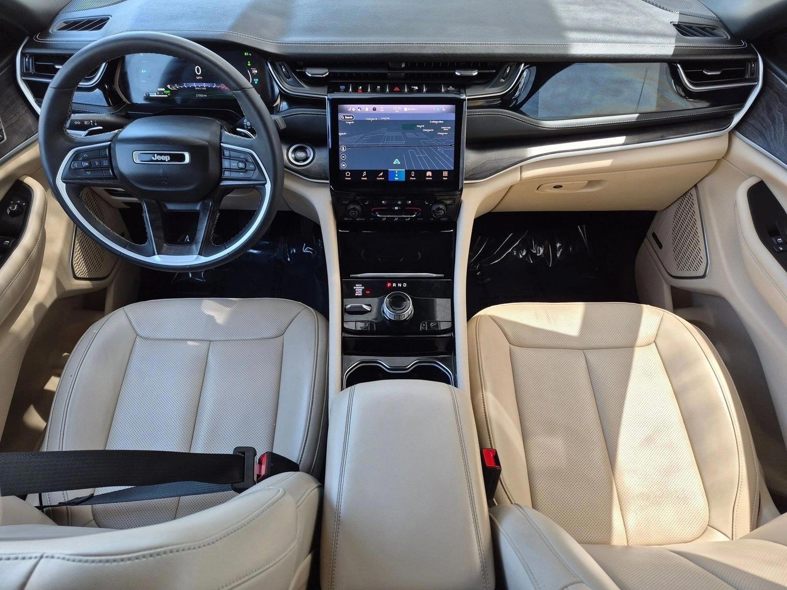 Thumbnail: 2023 Jeep Grand Cherokee - 3