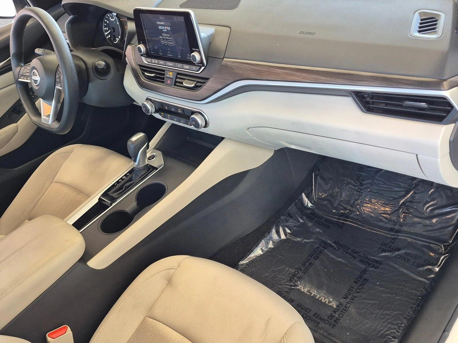 2025 Nissan Altima SV - Photo 20