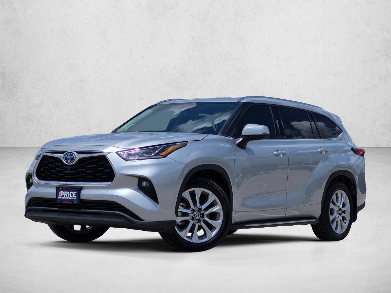 Thumbnail: 2022 Toyota Highlander - 1