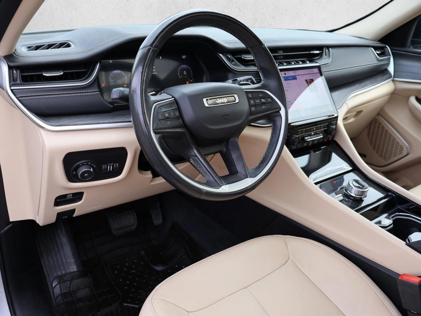 Thumbnail: 2021 Jeep Grand Cherokee L - 3