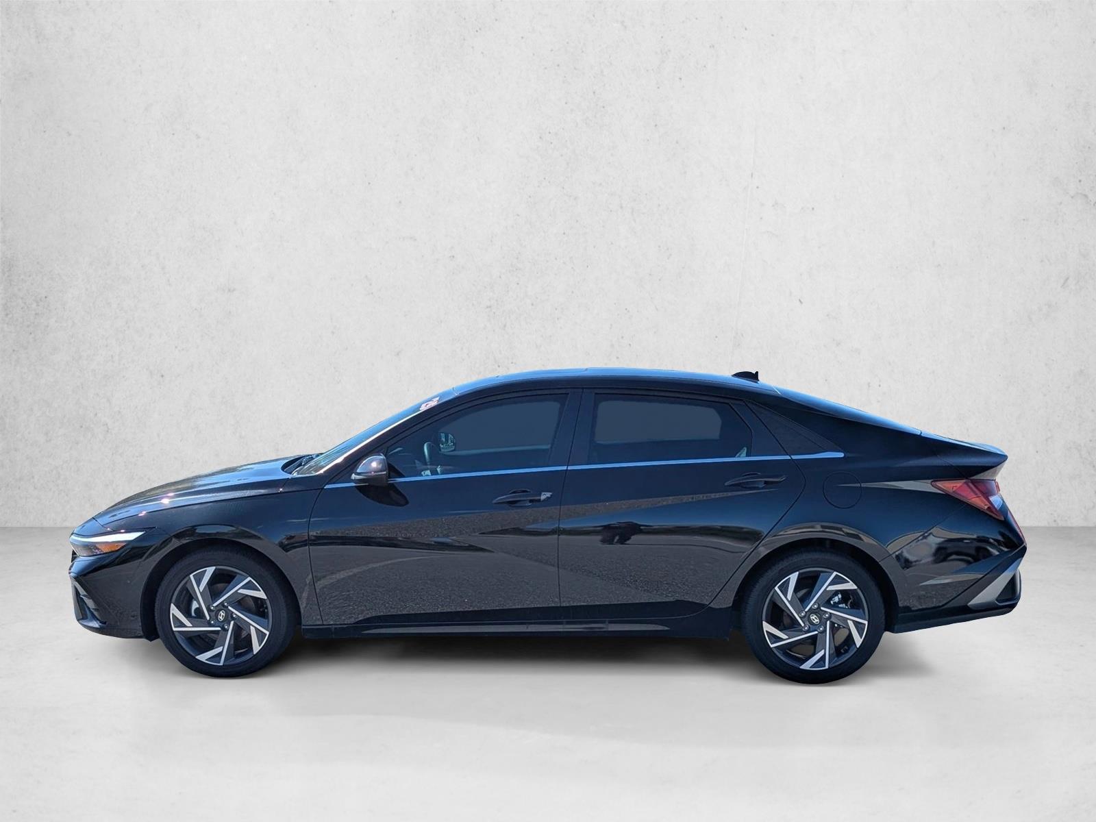 Thumbnail: 2025 Hyundai Elantra - 2