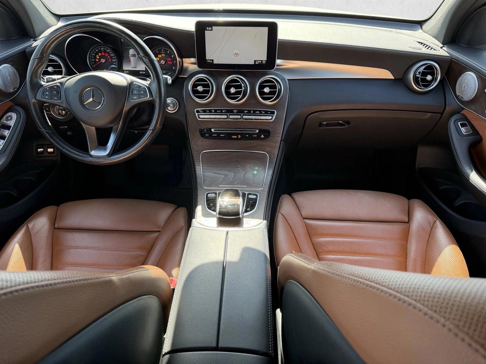 Thumbnail: 2019 Mercedes-Benz GLC - 3