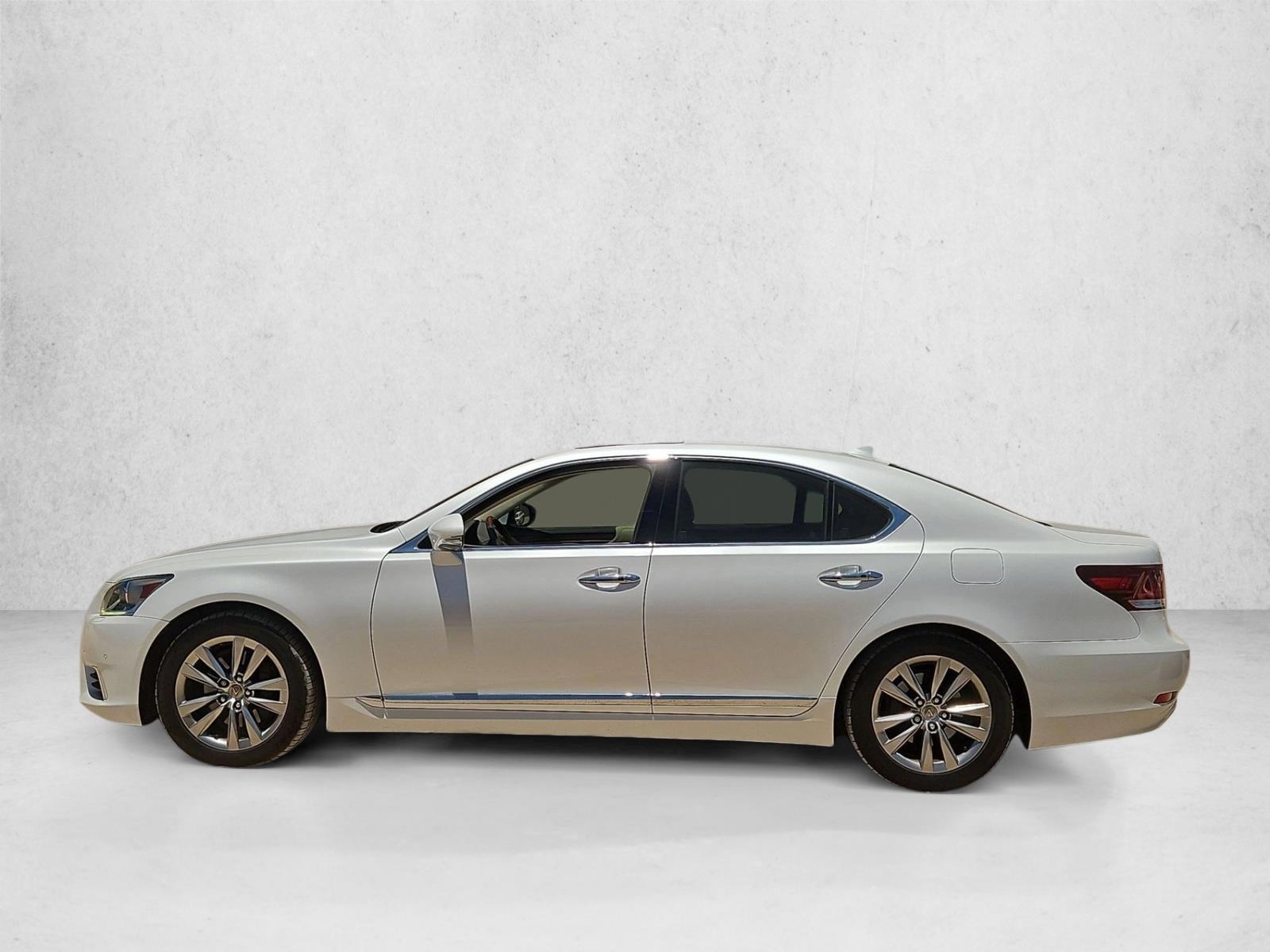 Thumbnail: 2016 Lexus LS - 2