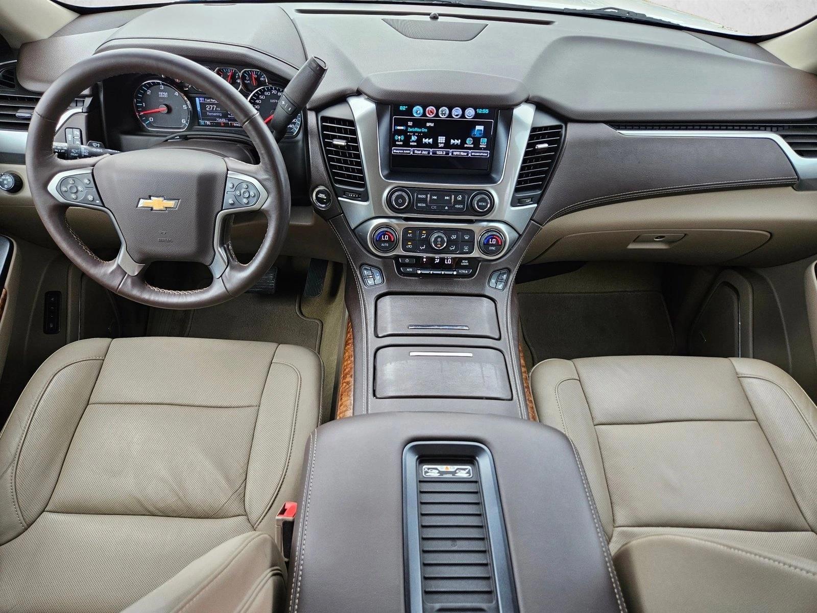 Thumbnail: 2017 Chevrolet Suburban - 4