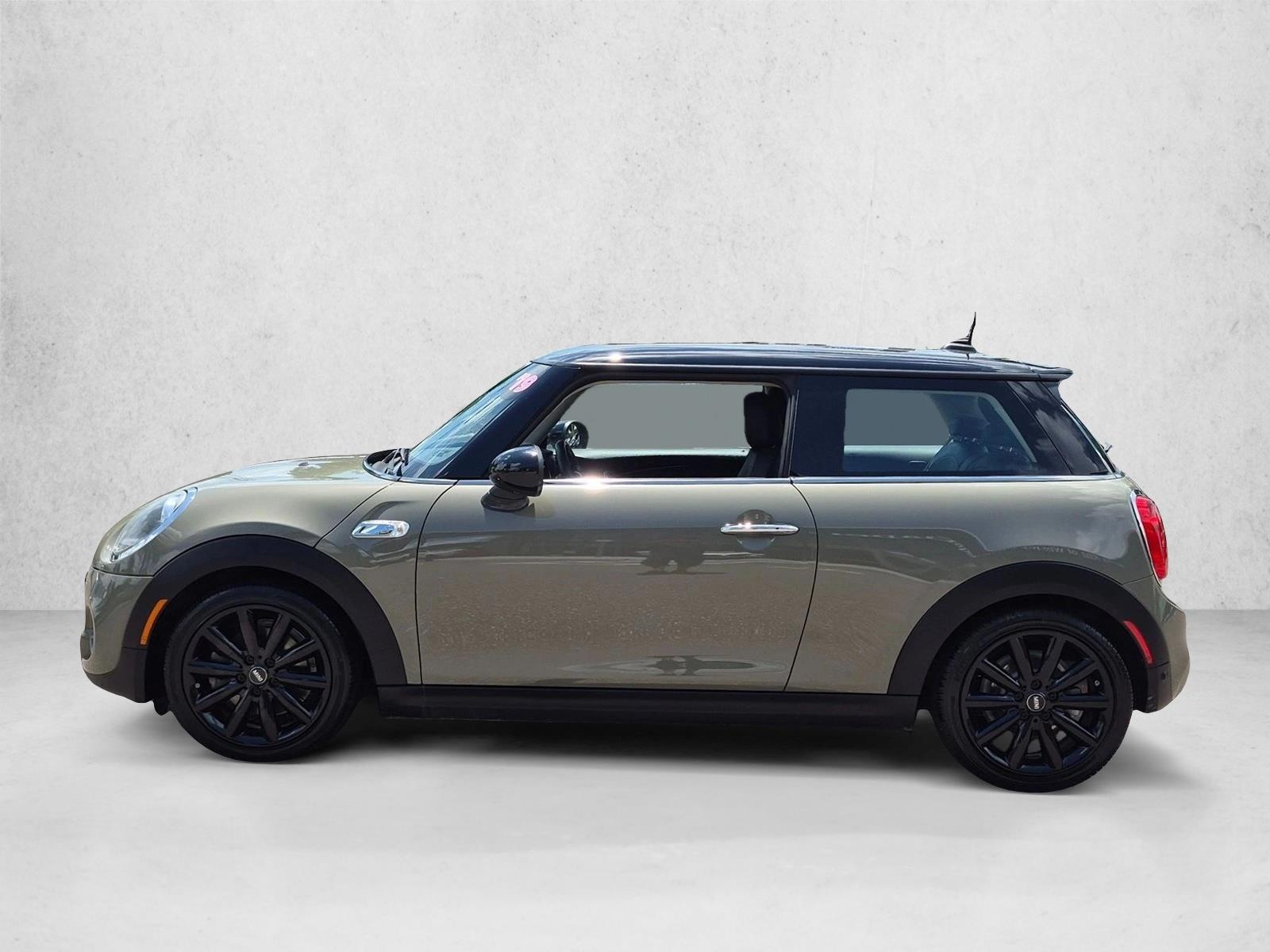 Thumbnail: 2019 MINI Cooper Hardtop - 2