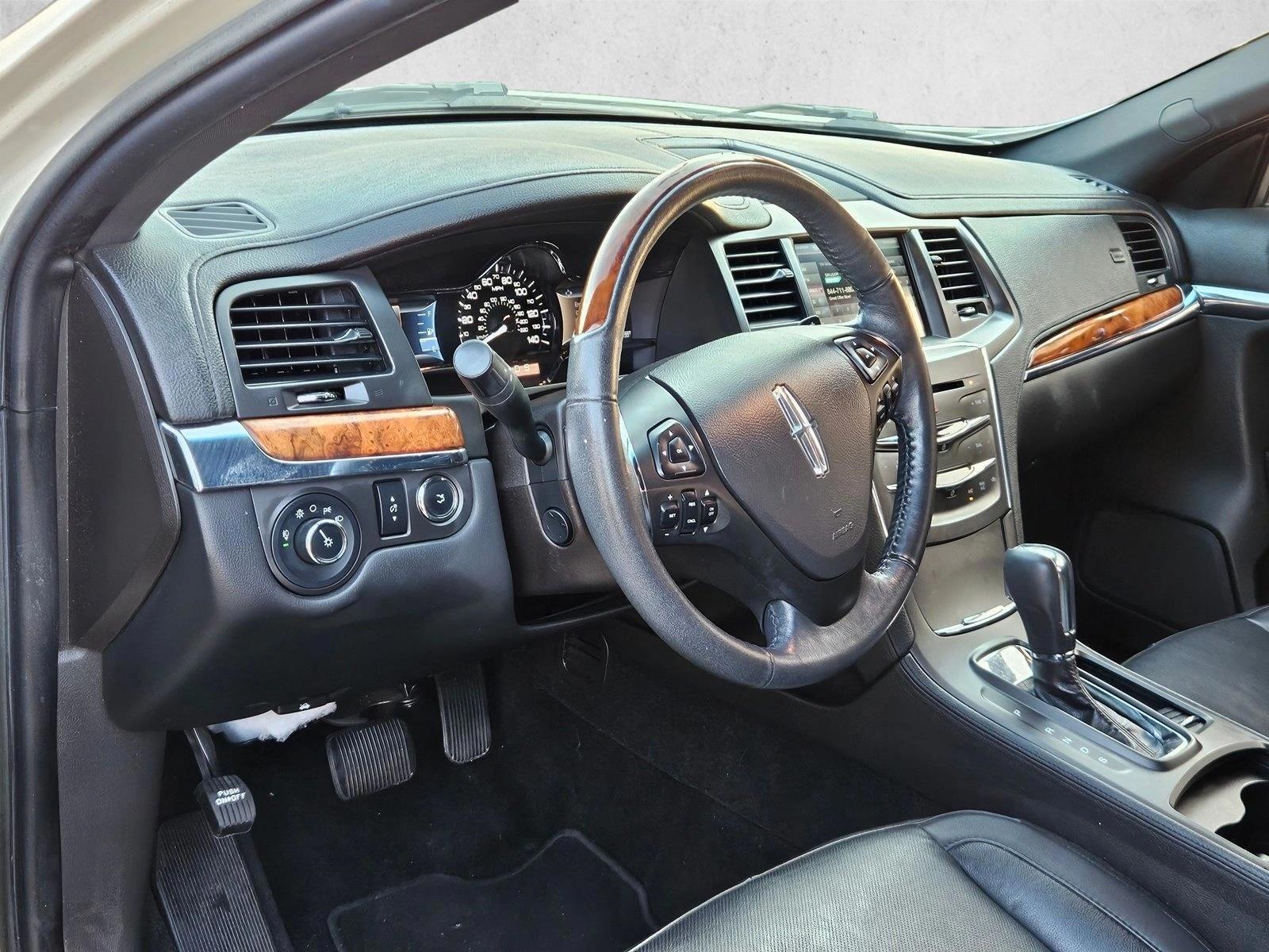 Thumbnail: 2015 Lincoln MKS - 2