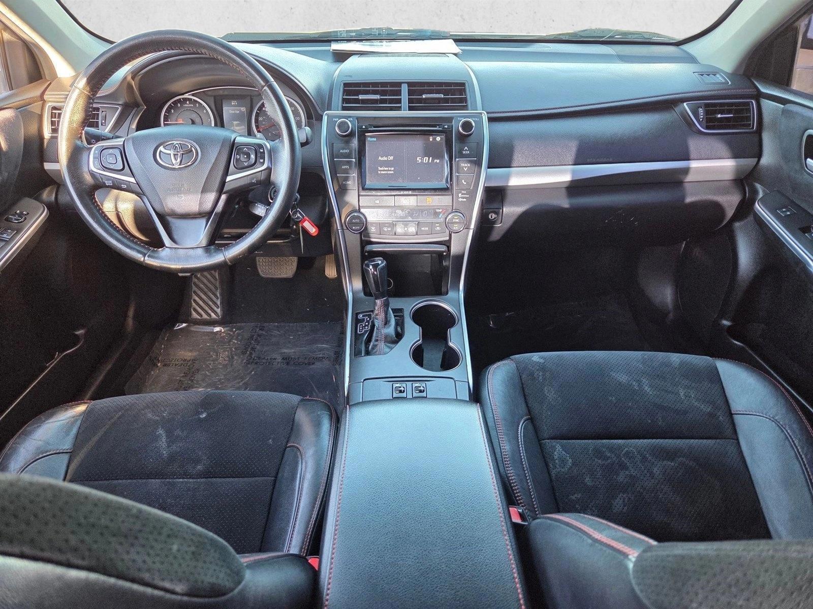 Thumbnail: 2016 Toyota Camry - 4