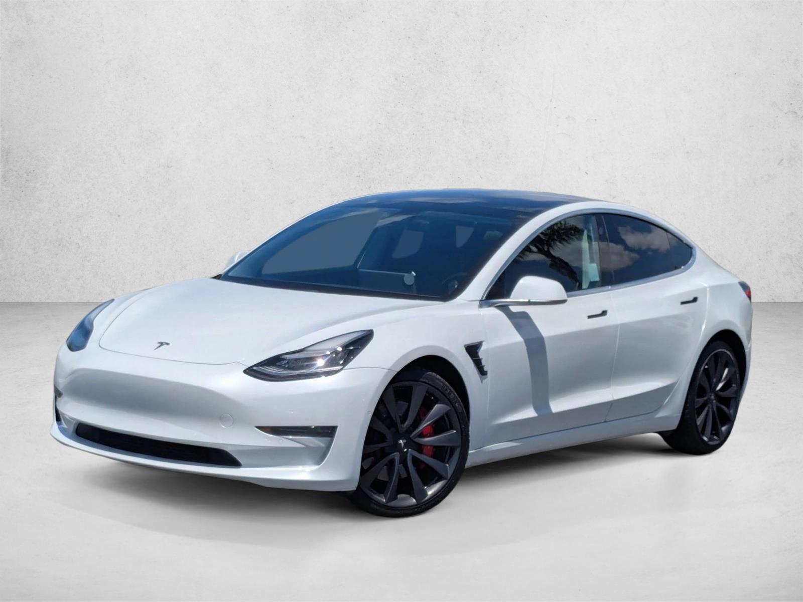 Thumbnail: 2020 Tesla Model 3 - 1