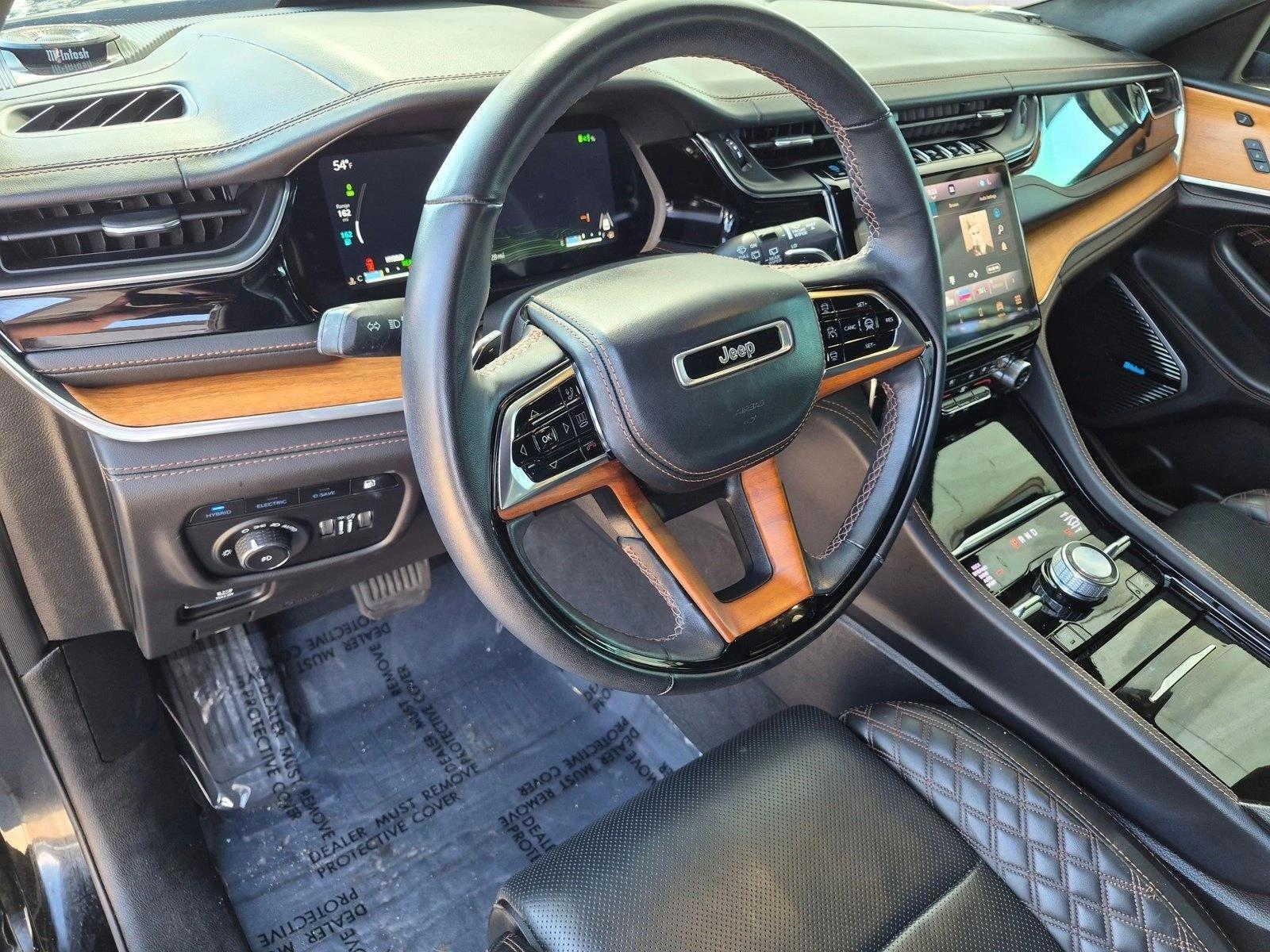 Thumbnail: 2022 Jeep Grand Cherokee - 3