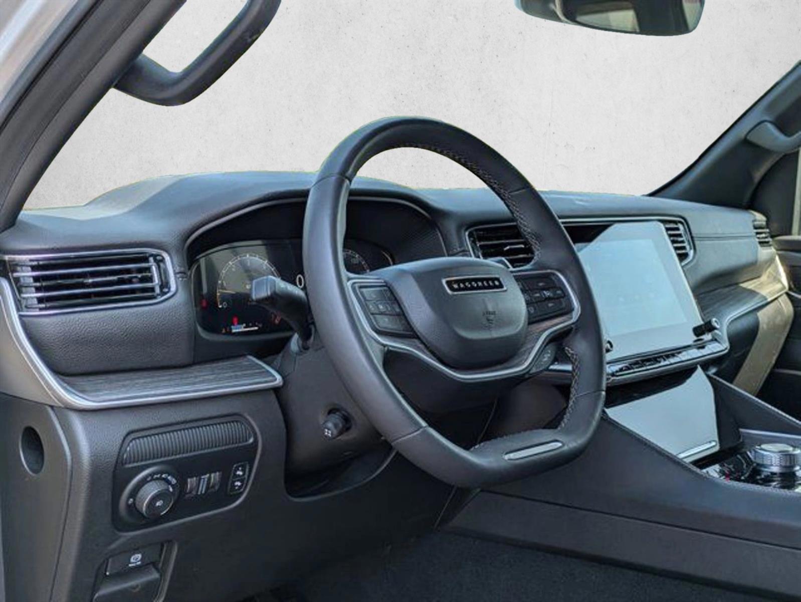 2024 Jeep Wagoneer Series II - Photo 9