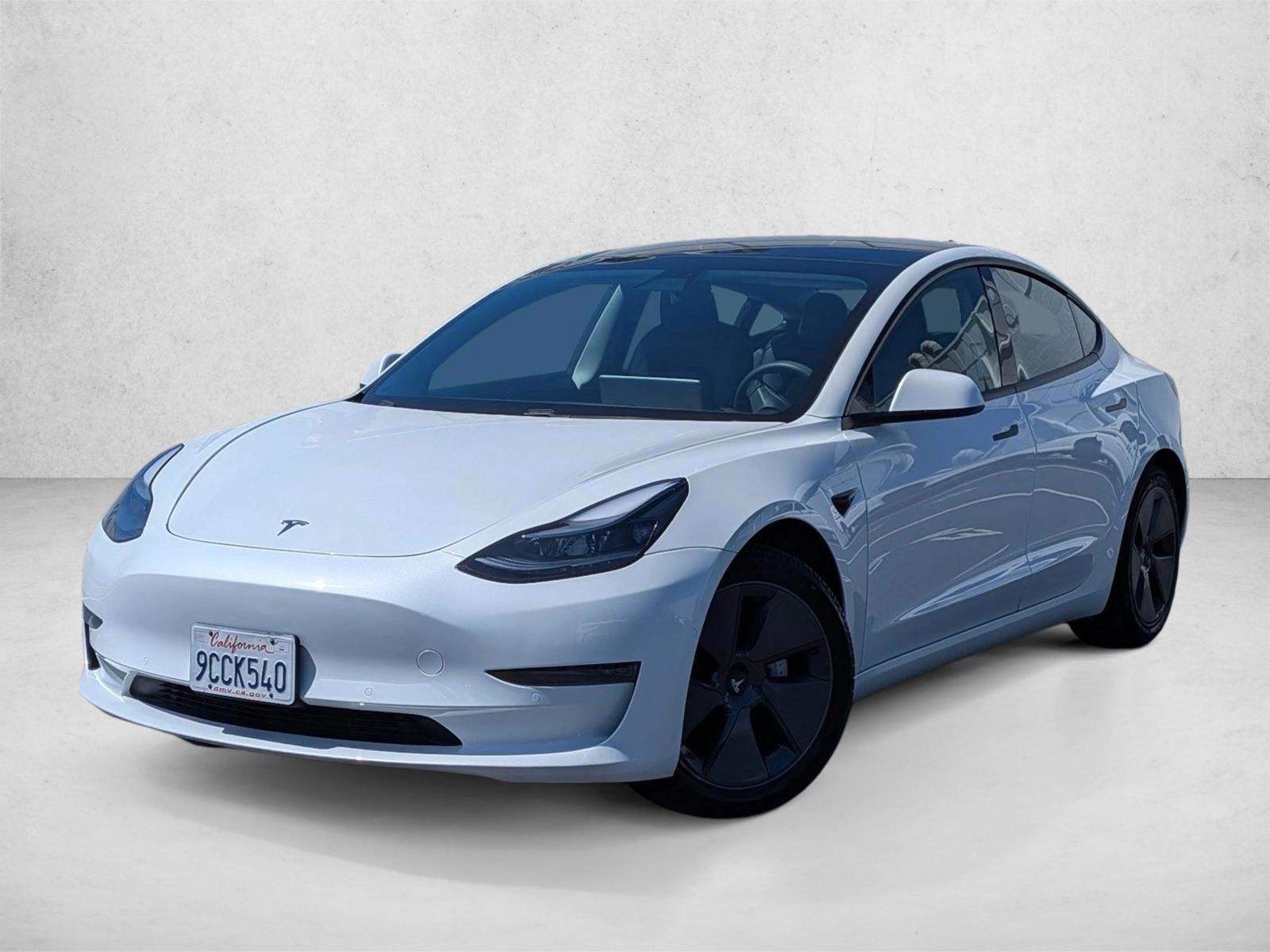 Thumbnail: 2021 Tesla Model 3 - 1
