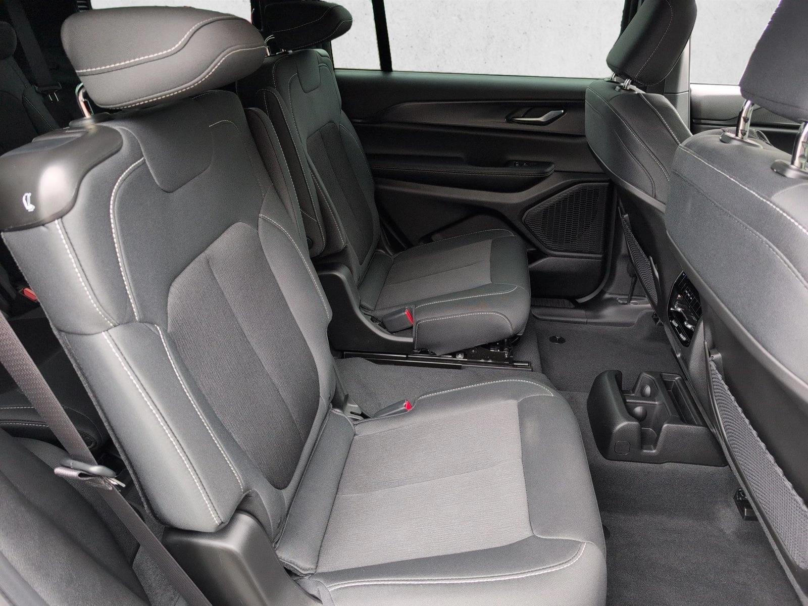 2025 Jeep Grand Cherokee L Laredo - Photo 23