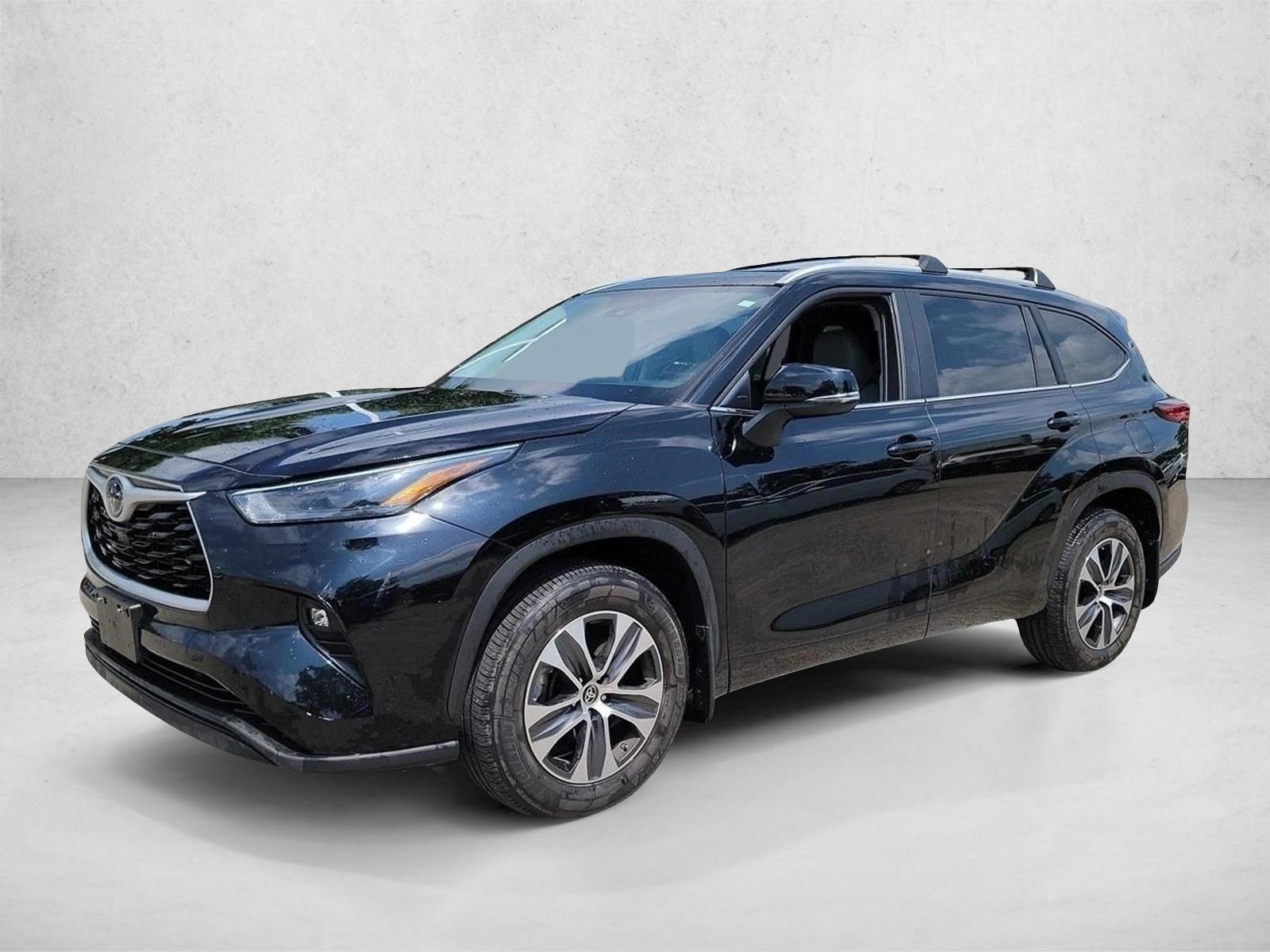 Thumbnail: 2023 Toyota Highlander - 1