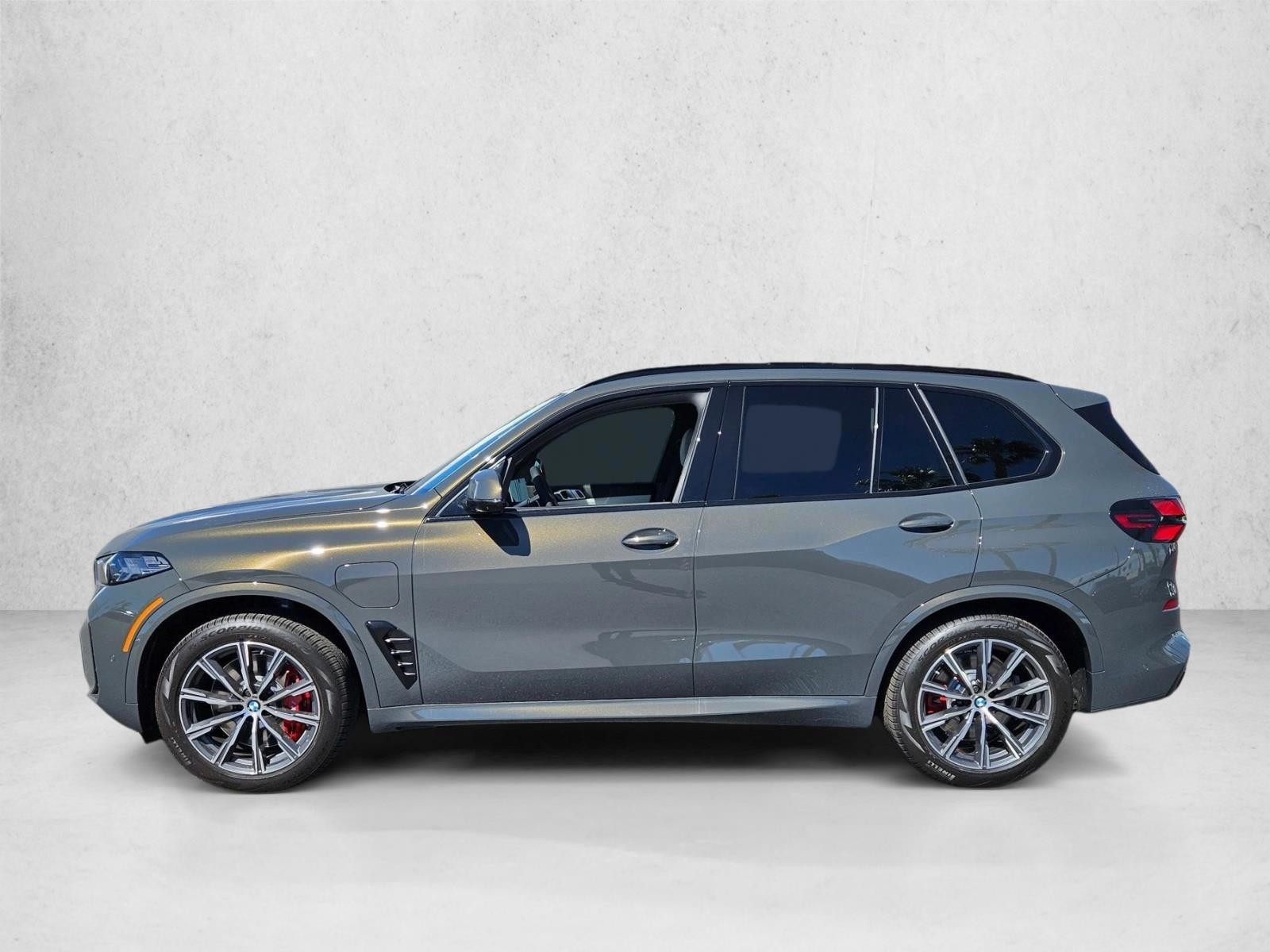 Thumbnail: 2026 BMW X5 - 2