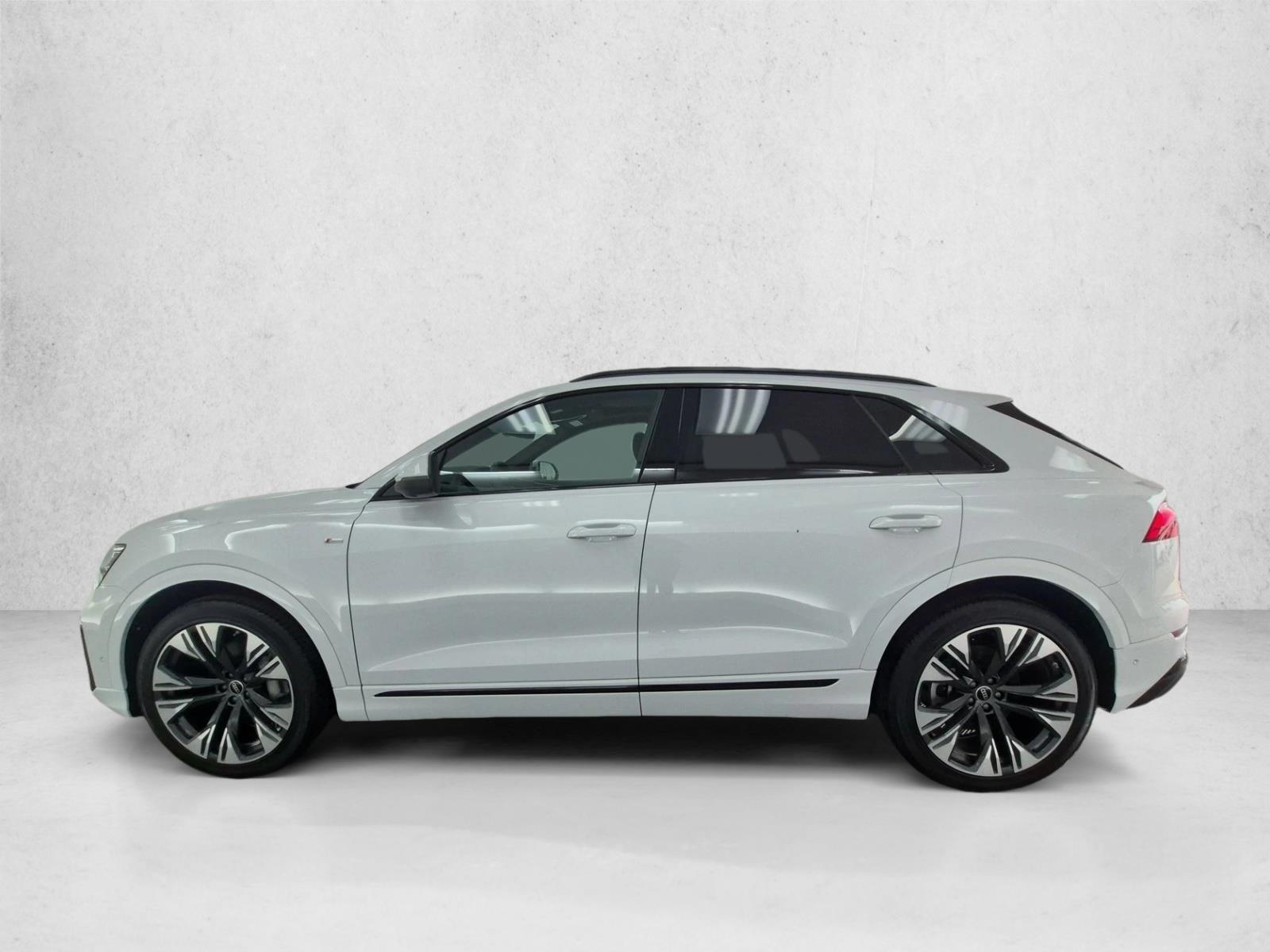 Thumbnail: 2026 Audi Q8 - 2