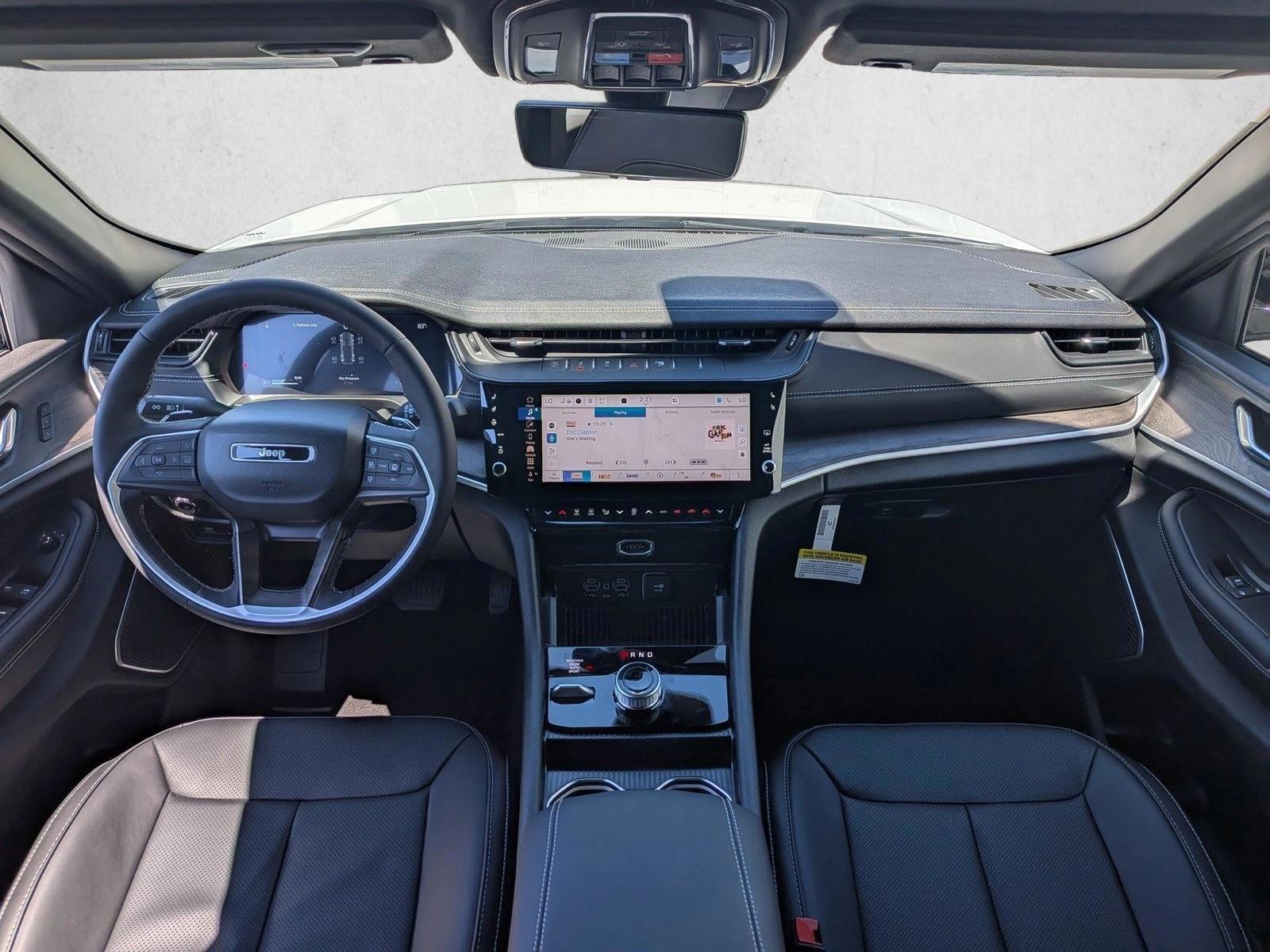 Thumbnail: 2026 Jeep Grand Cherokee - 3