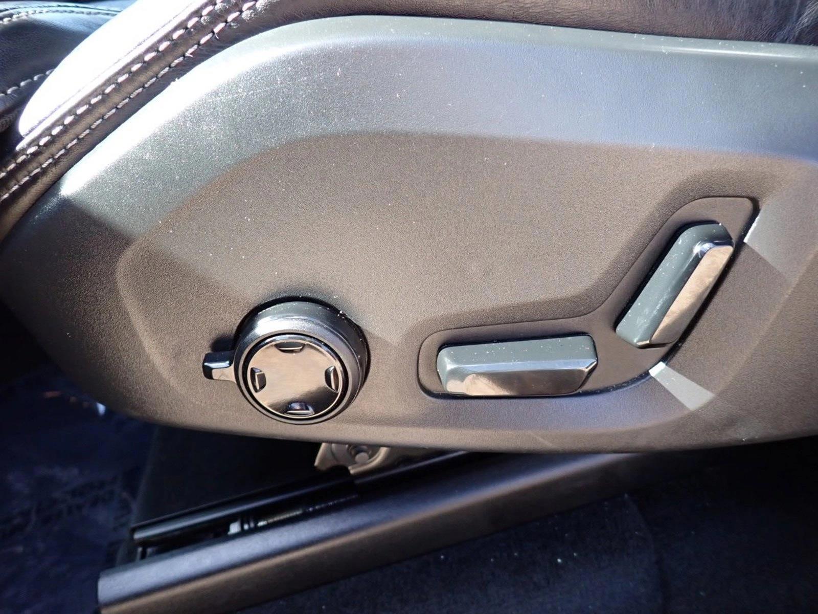 Thumbnail: 2016 Volvo XC90 - 3