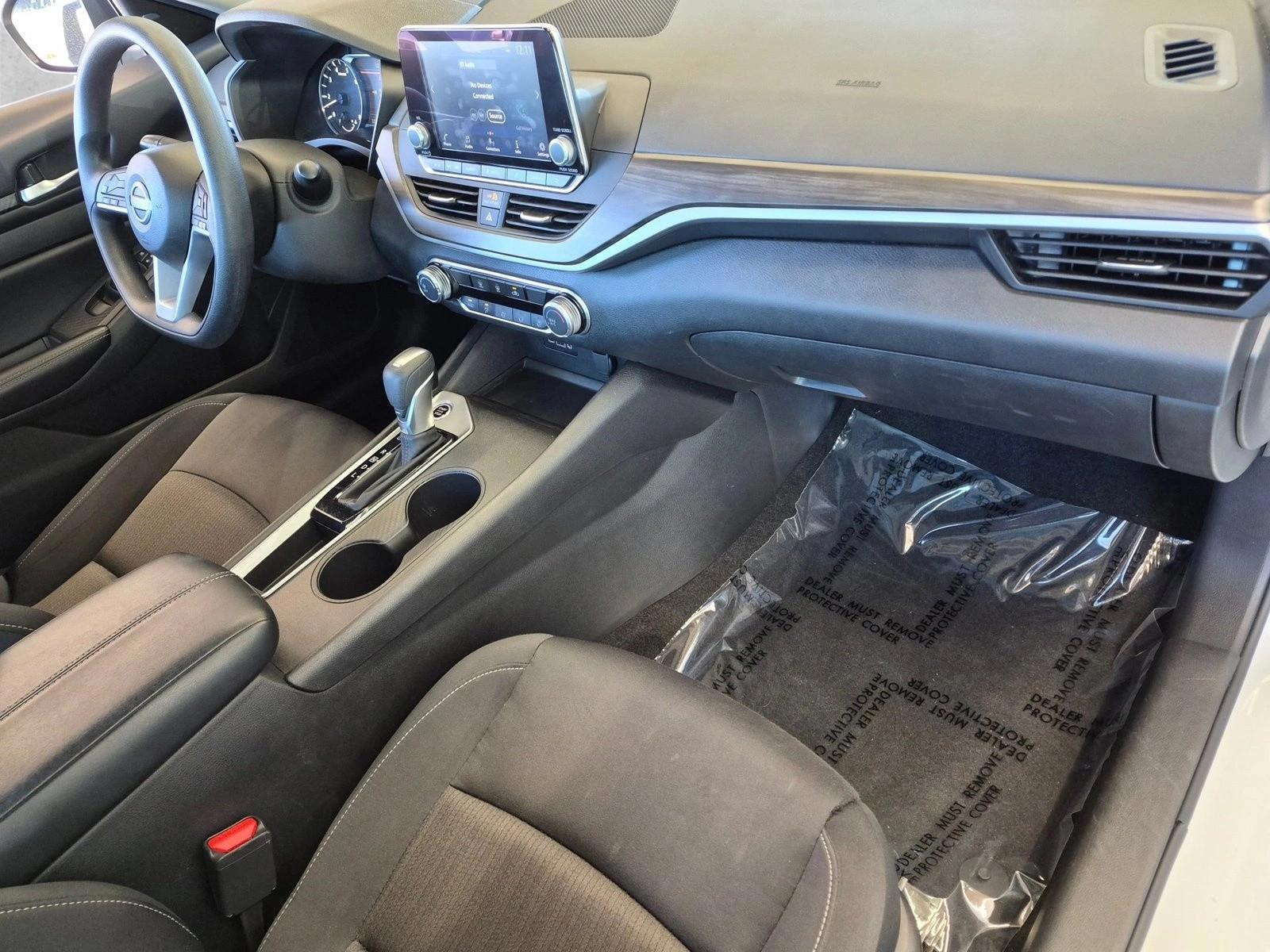 2025 Nissan Altima SV - Photo 20