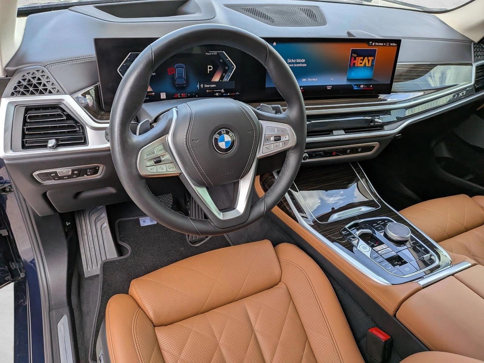 Thumbnail: 2023 BMW X7 - 3