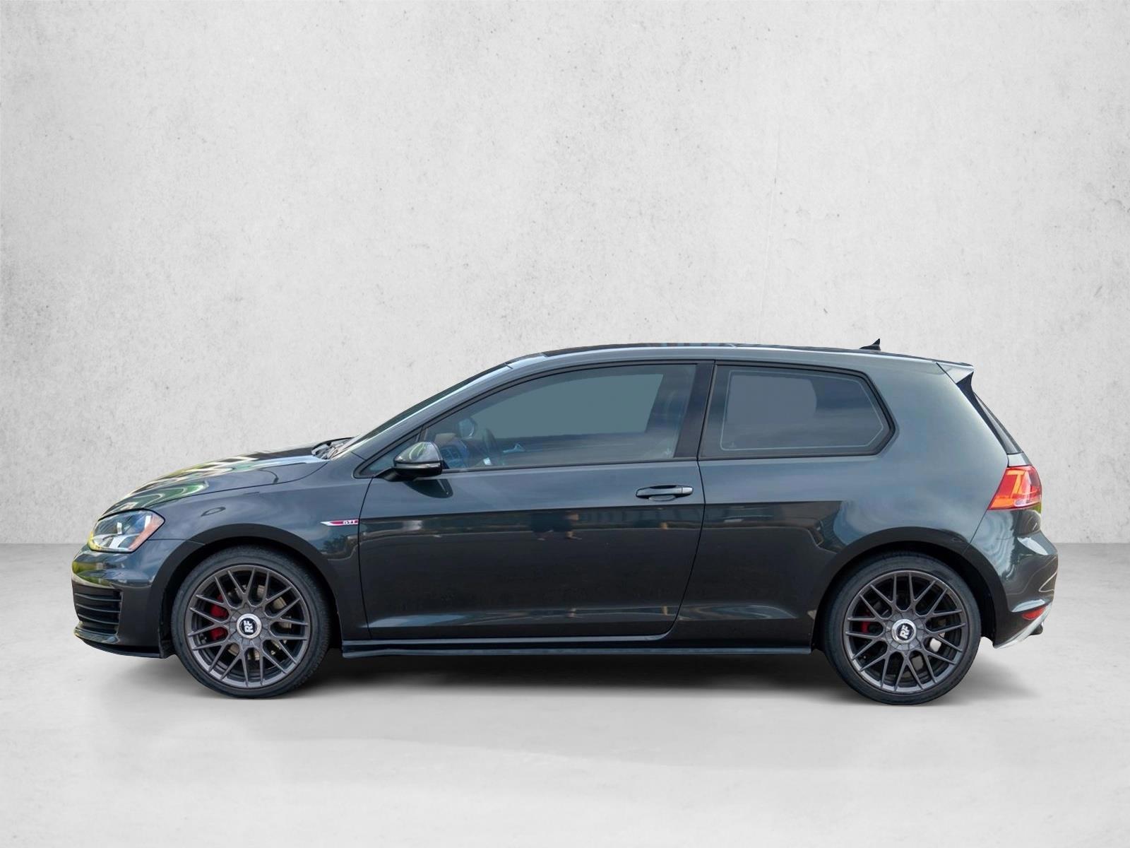 Thumbnail: 2015 Volkswagen Golf - 2