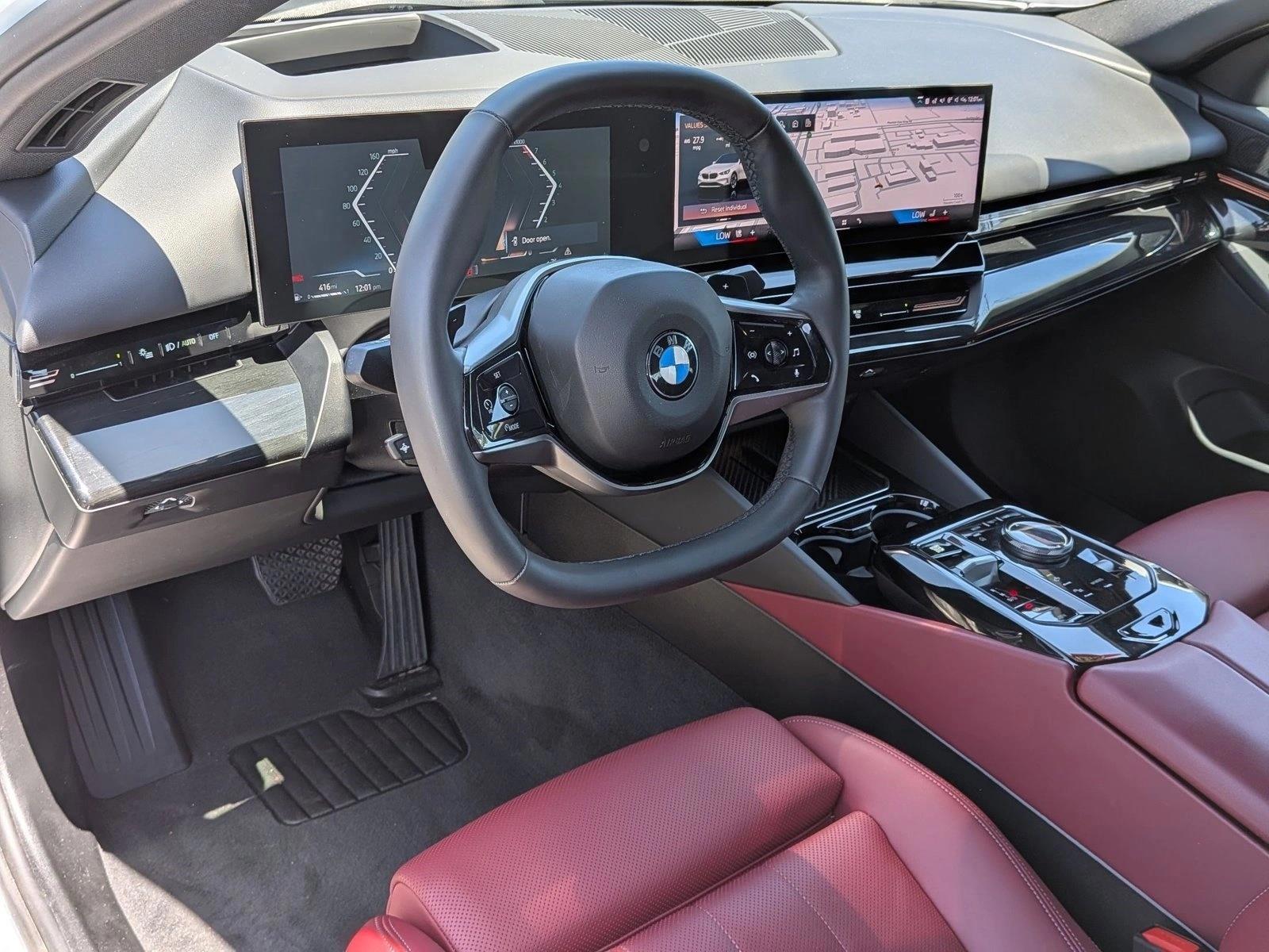 Thumbnail: 2024 BMW 5 Series - 3