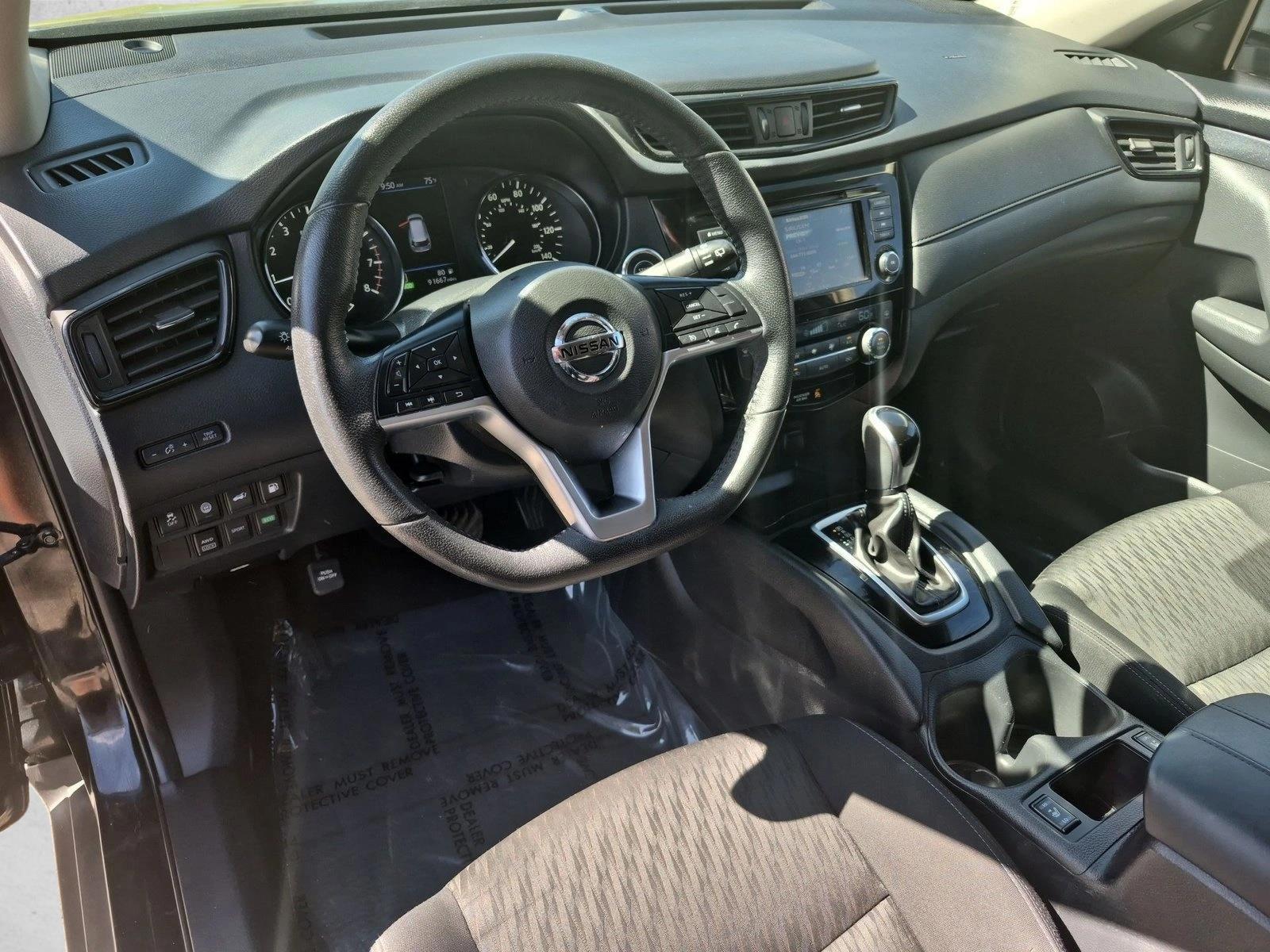 Thumbnail: 2020 Nissan Rogue - 3