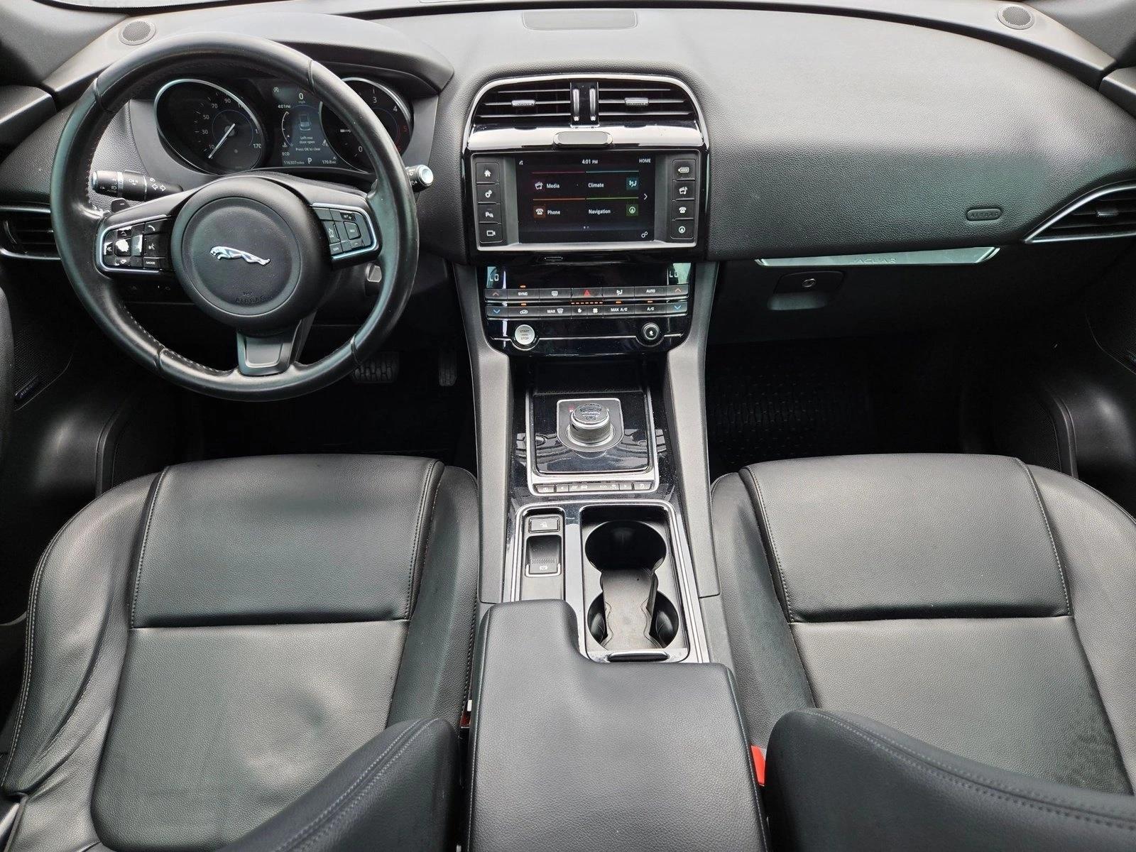 Thumbnail: 2018 Jaguar F-Pace - 3