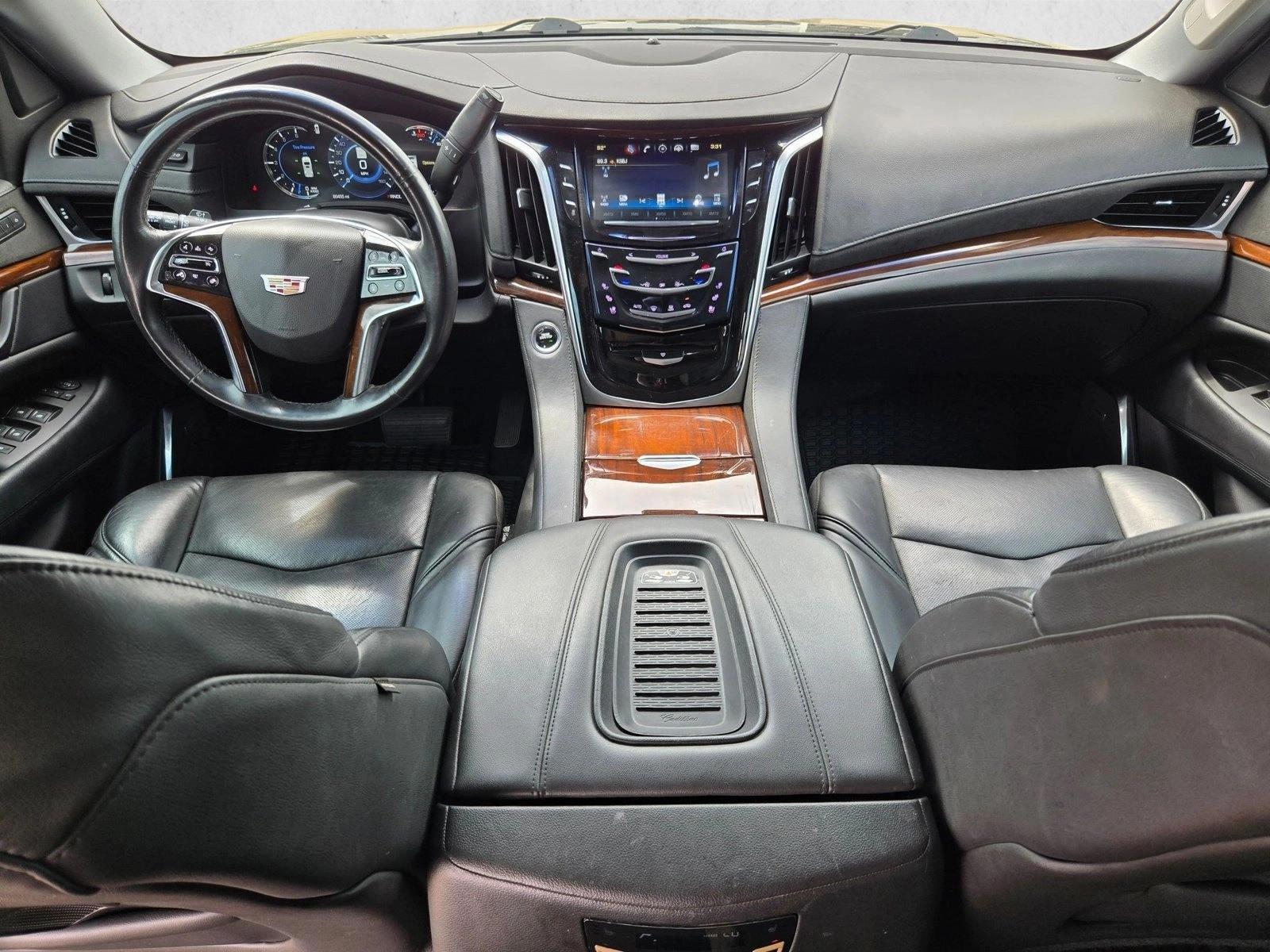 Thumbnail: 2019 Cadillac Escalade - 3