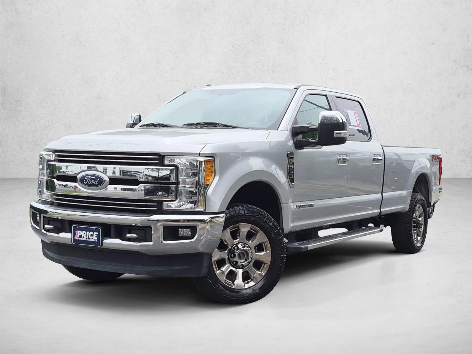 2017 Ford F-350 Super Duty Lariat