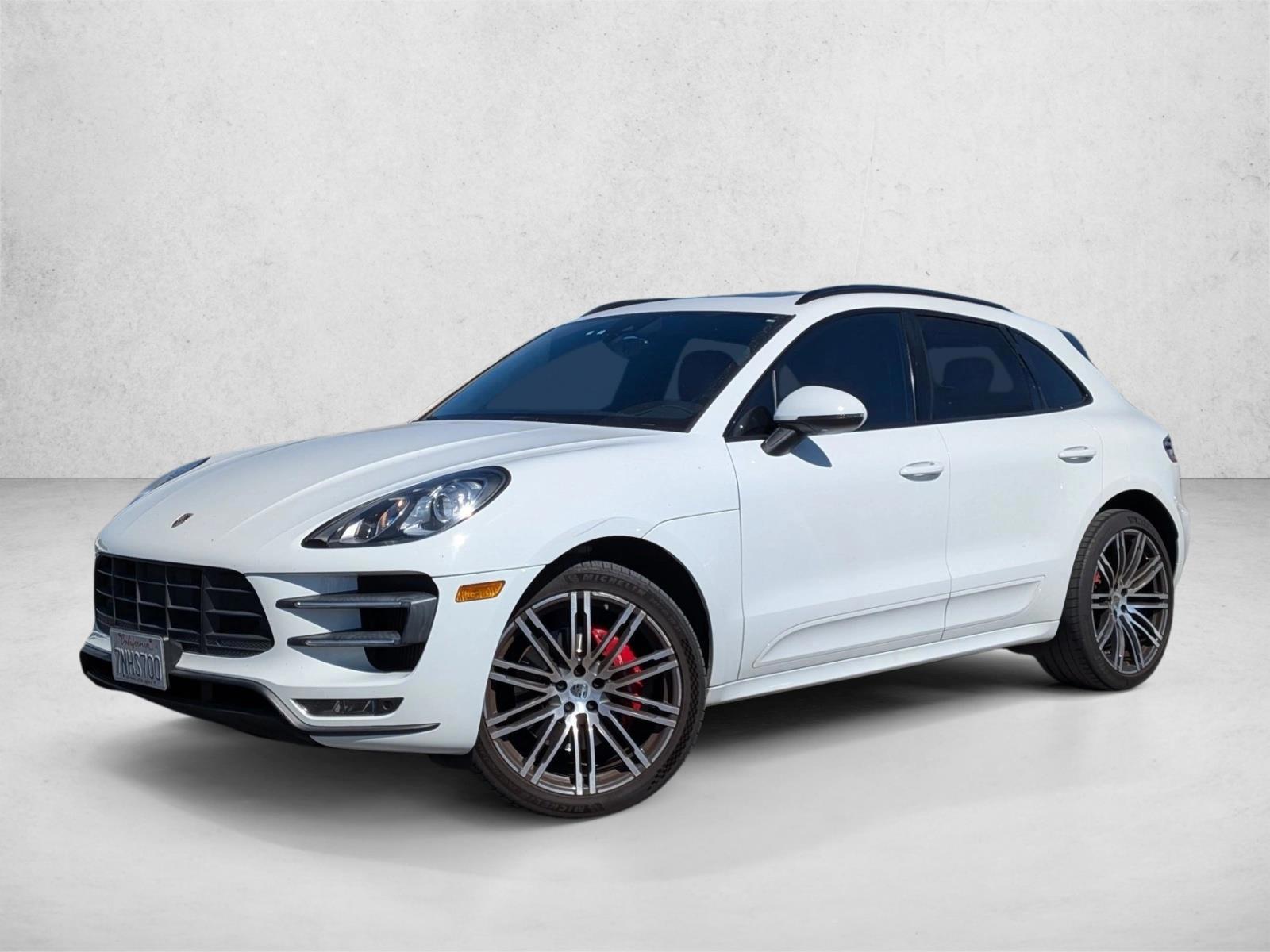 Thumbnail: 2016 Porsche Macan - 1