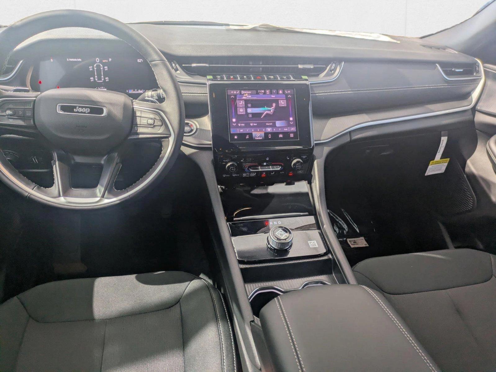 Thumbnail: 2025 Jeep Grand Cherokee L - 3