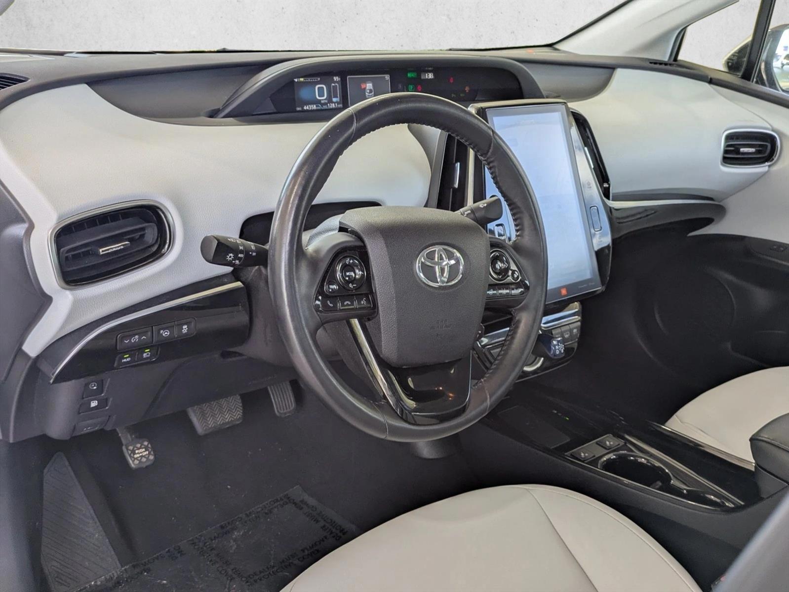 Thumbnail: 2020 Toyota Prius Prime - 3