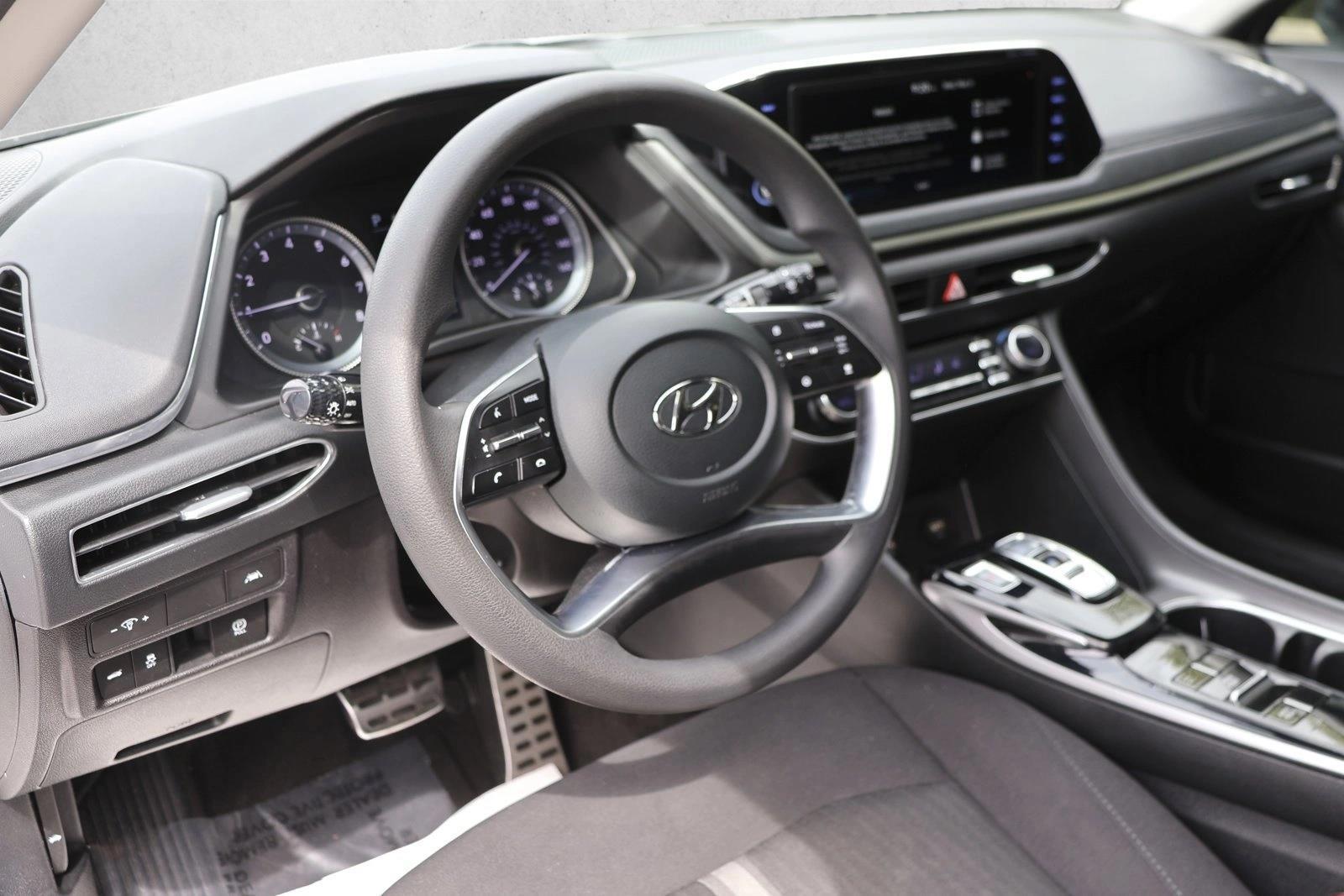 Thumbnail: 2023 Hyundai Sonata - 3