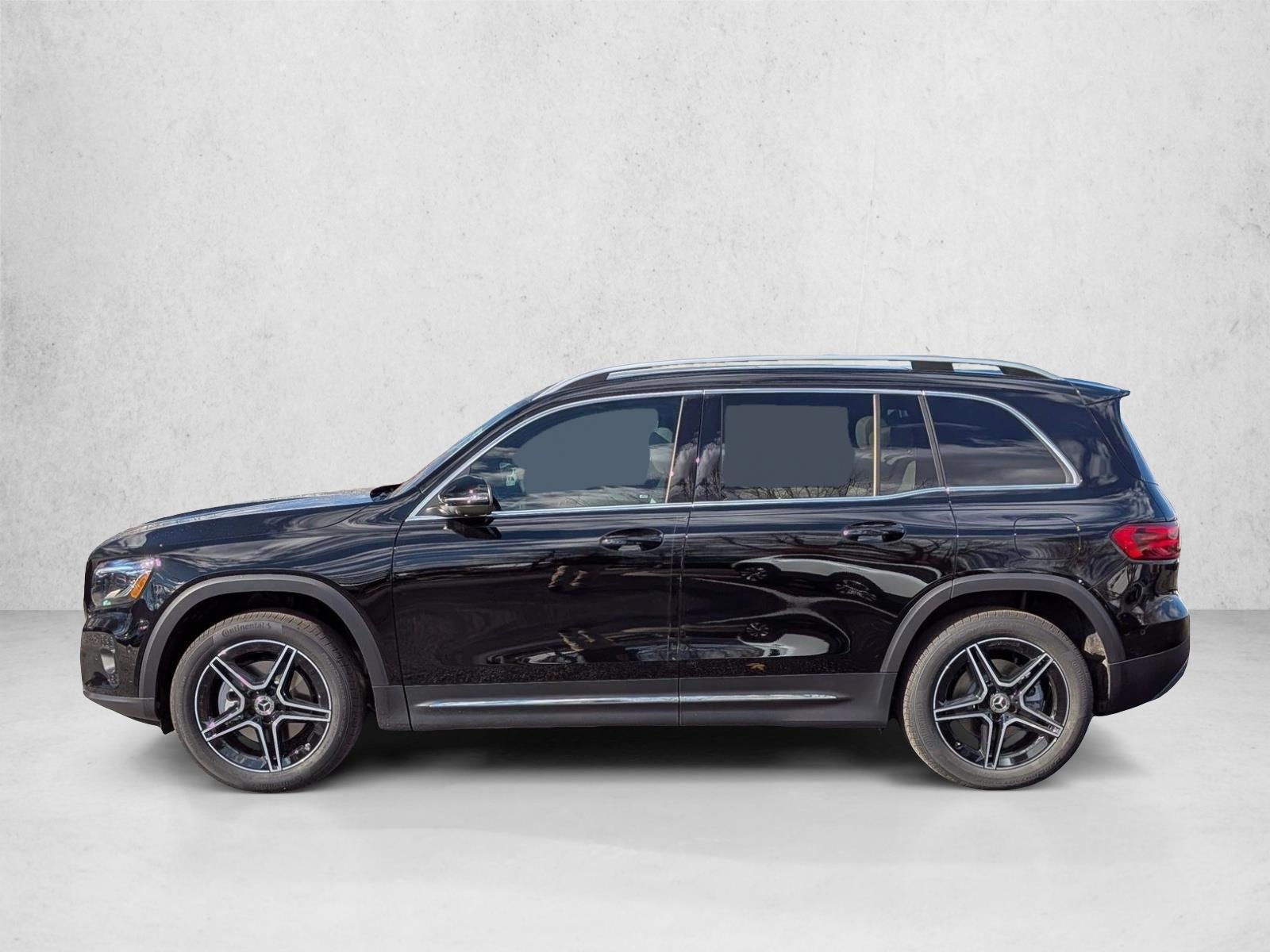 Thumbnail: 2026 Mercedes-Benz GLB - 2