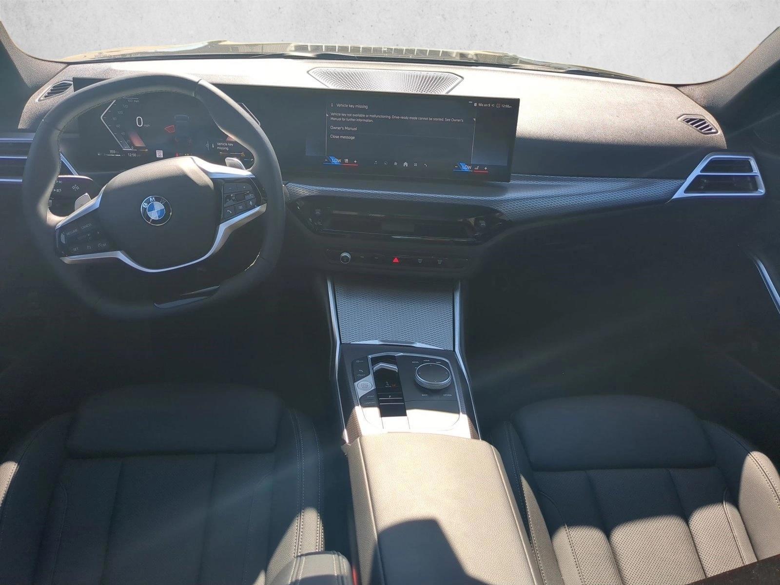 Thumbnail: 2025 BMW 3 Series - 3