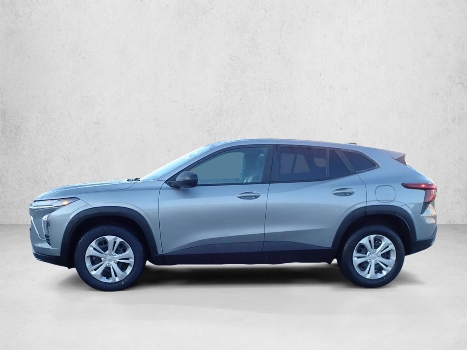 Thumbnail: 2024 Chevrolet Trax - 2