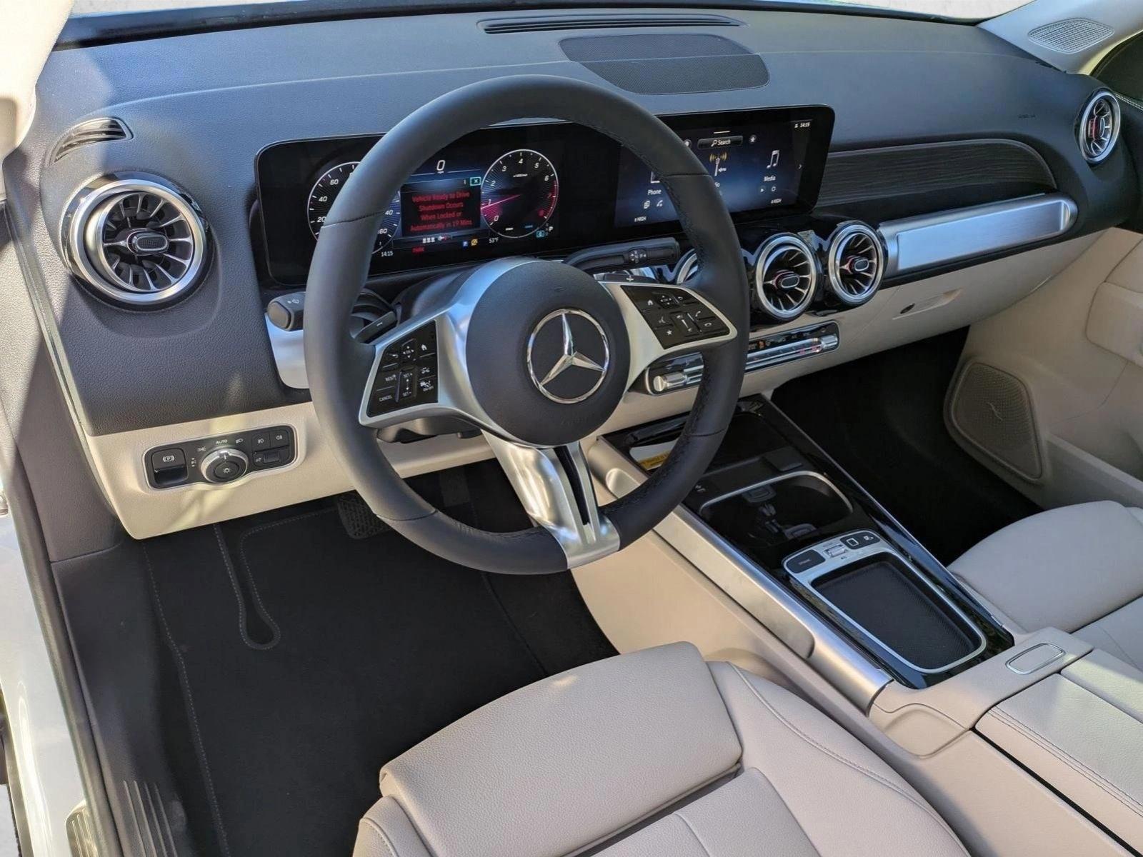 Thumbnail: 2026 Mercedes-Benz GLB - 3