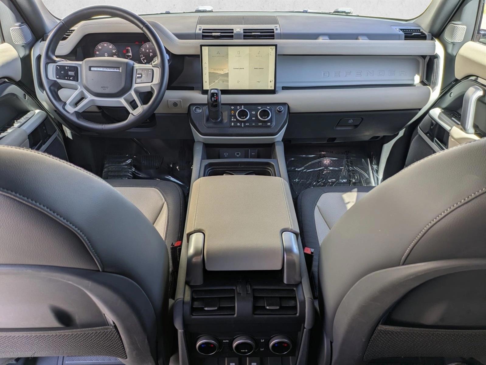 Thumbnail: 2023 Land Rover Defender - 4