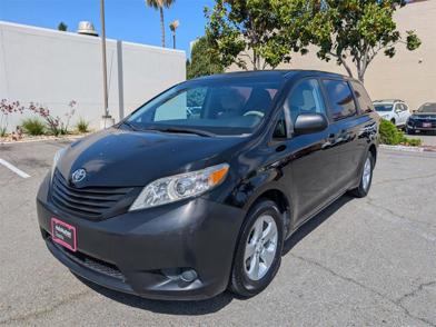 2012 Toyota Sienna LE -
                  Hayward, CA