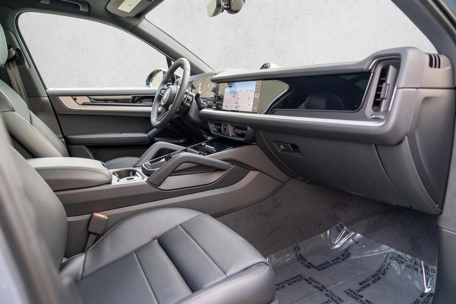 2026 Porsche Cayenne Base - Photo 25