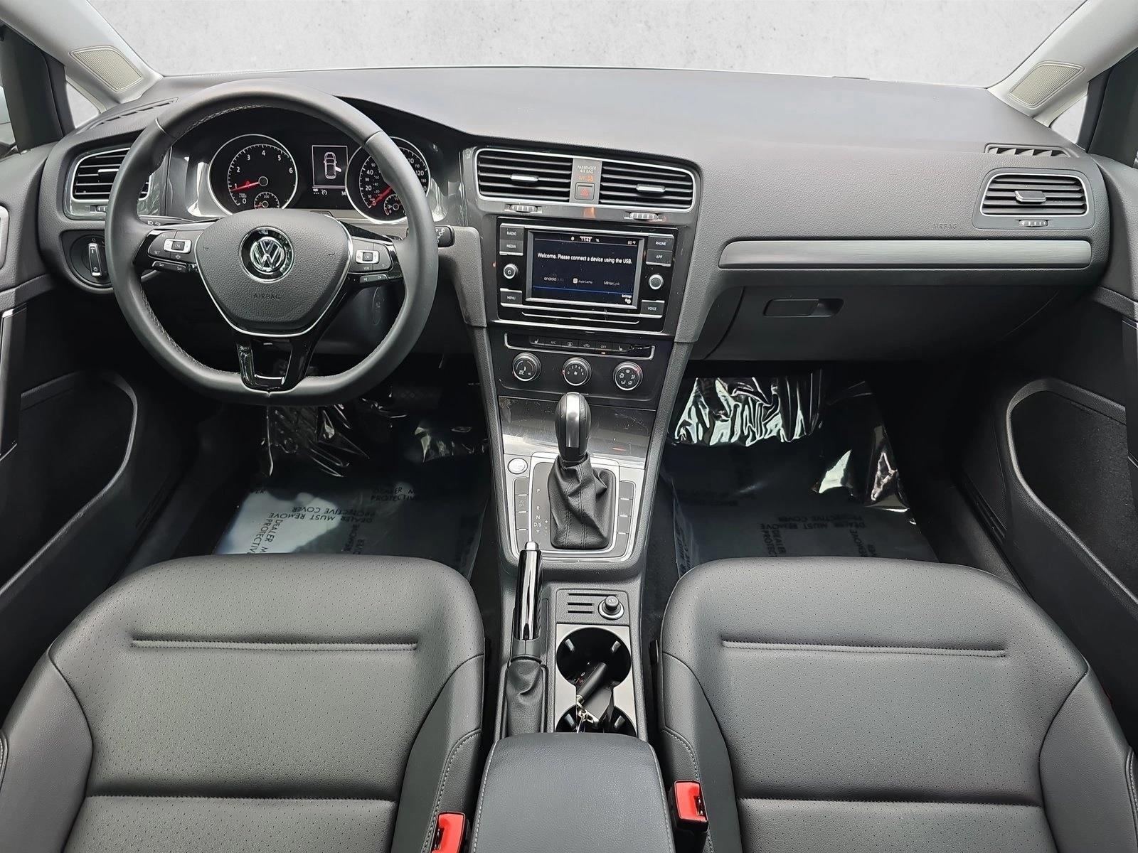 Thumbnail: 2021 Volkswagen Golf - 3