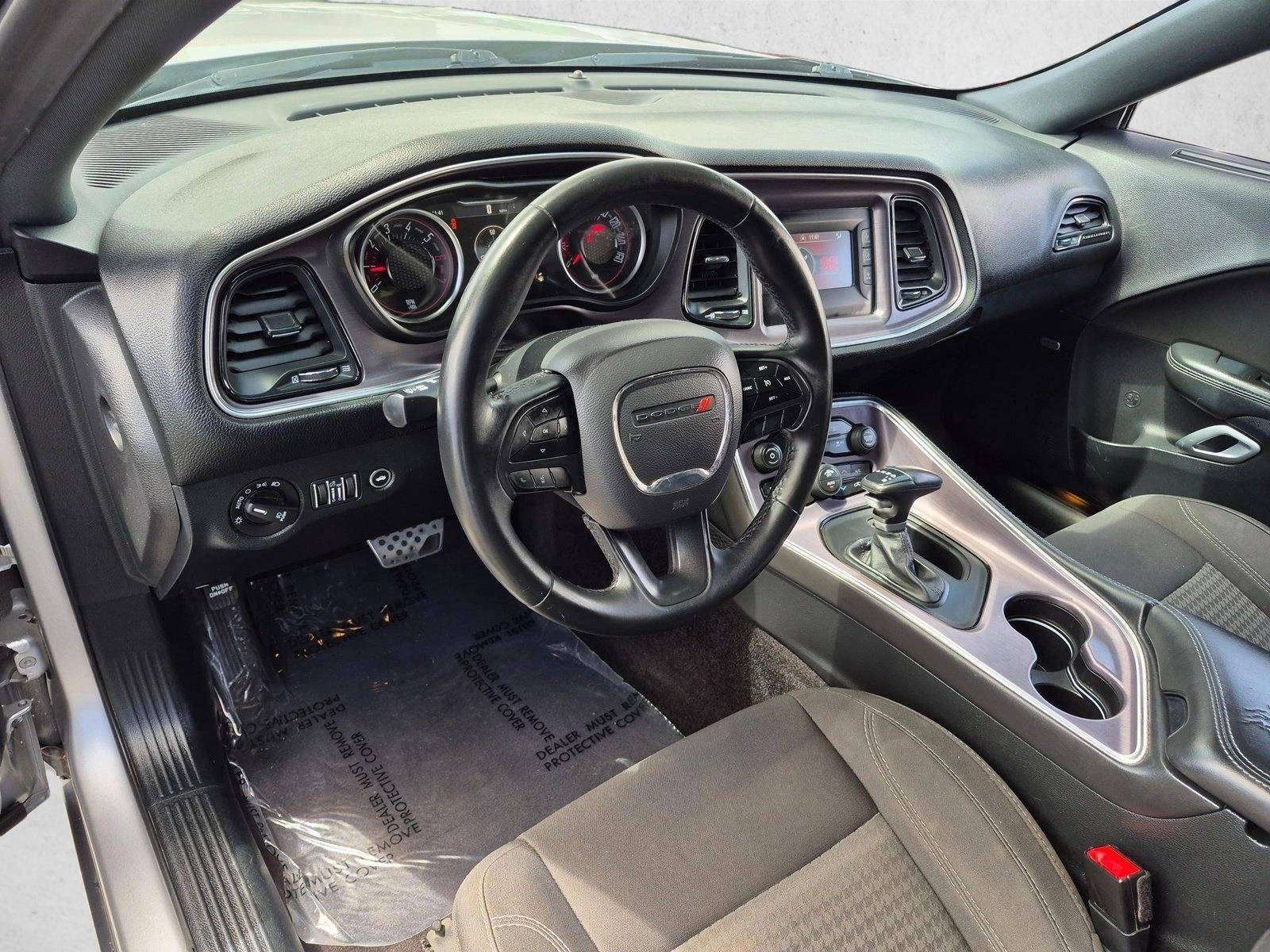 Thumbnail: 2017 Dodge Challenger - 3