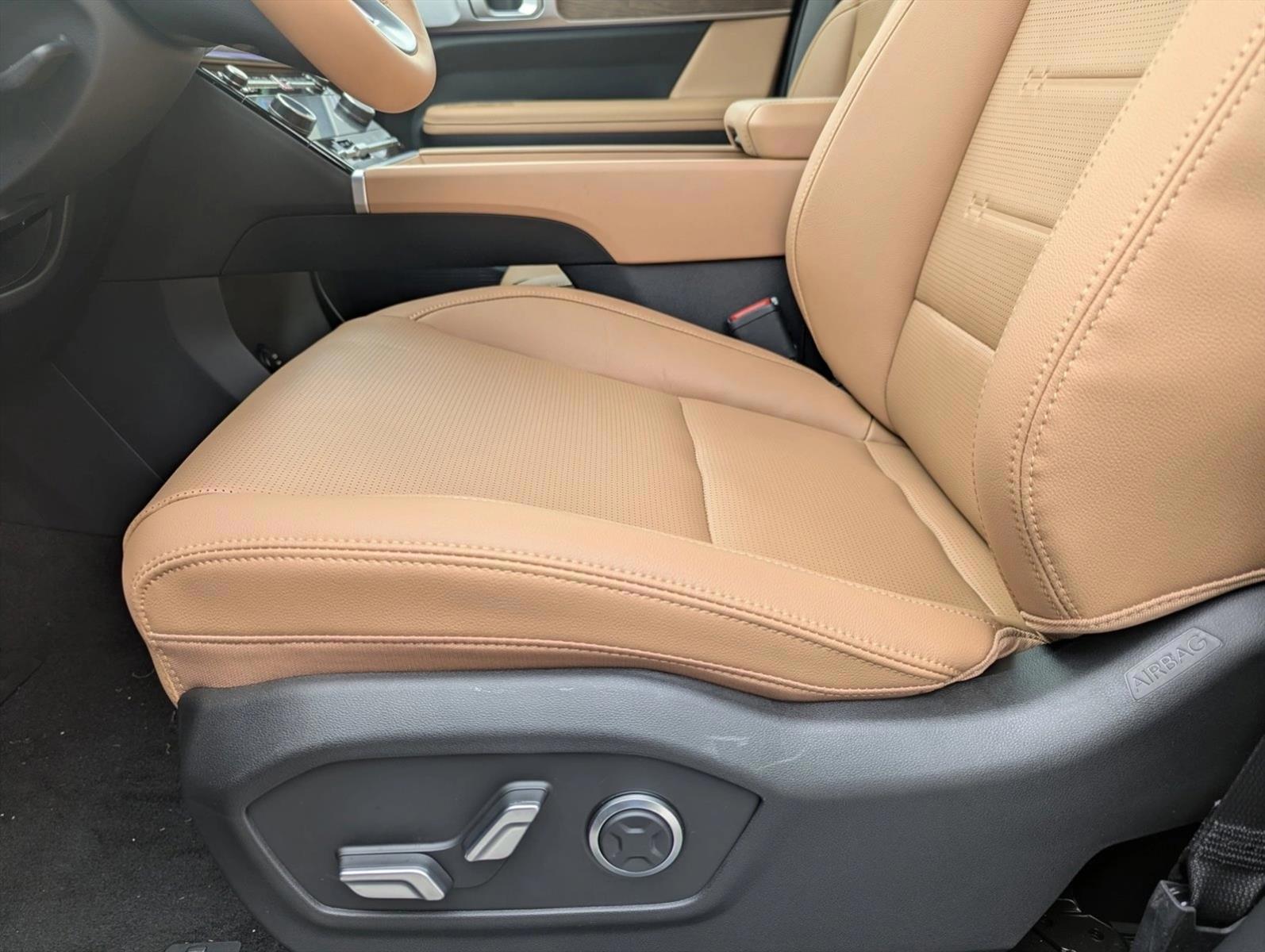 Thumbnail: 2026 Hyundai Santa Fe - 4