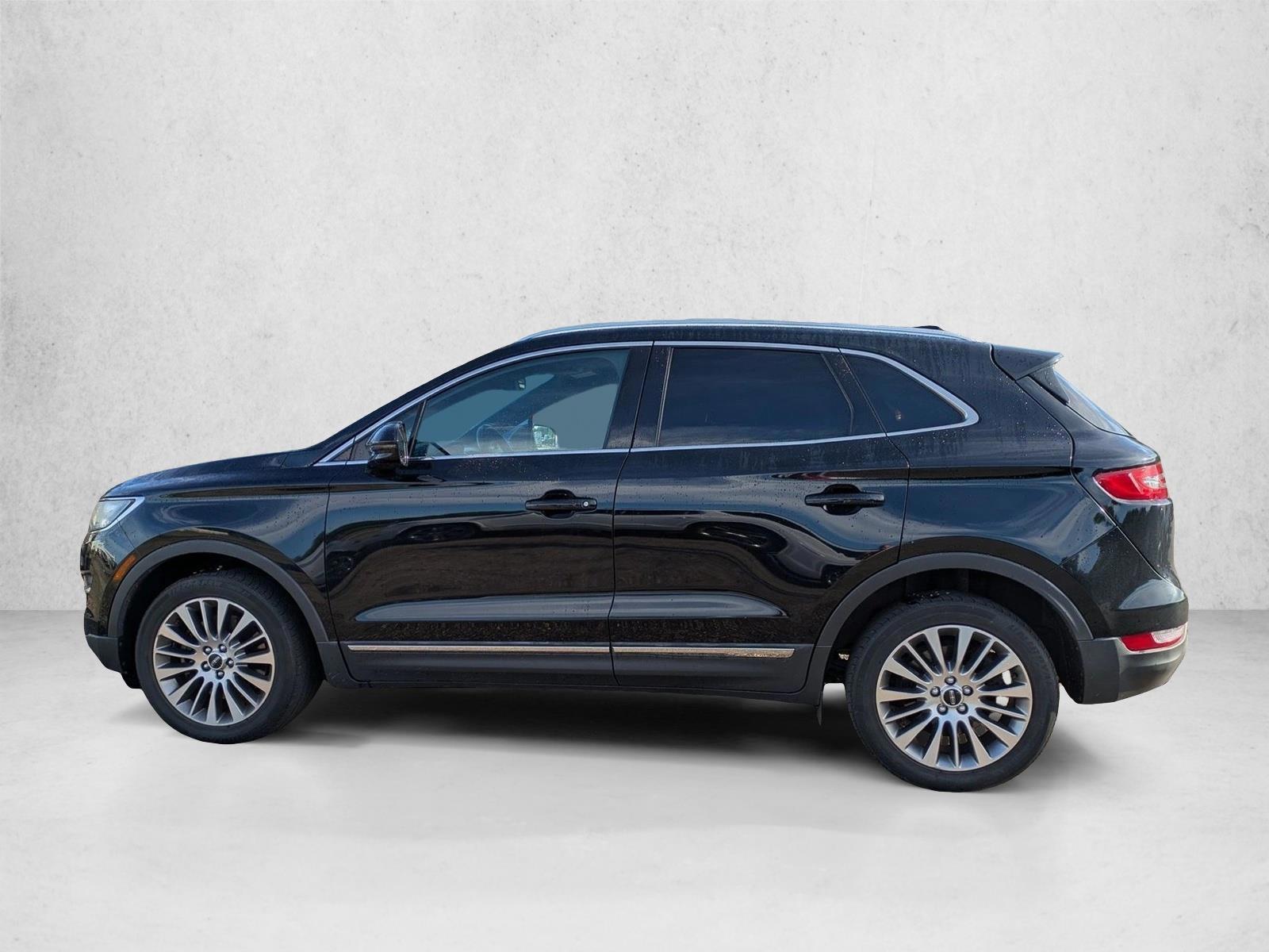 Thumbnail: 2017 Lincoln MKC - 2