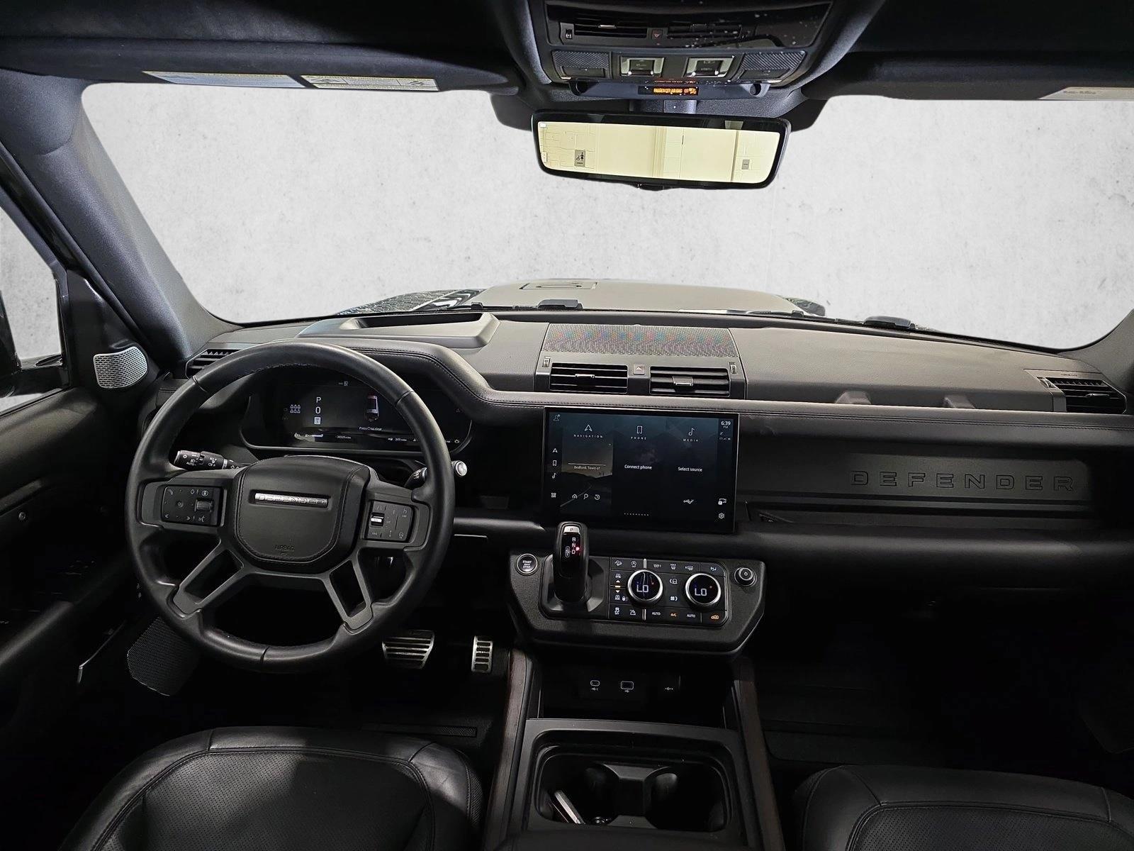 Thumbnail: 2024 Land Rover Defender - 3