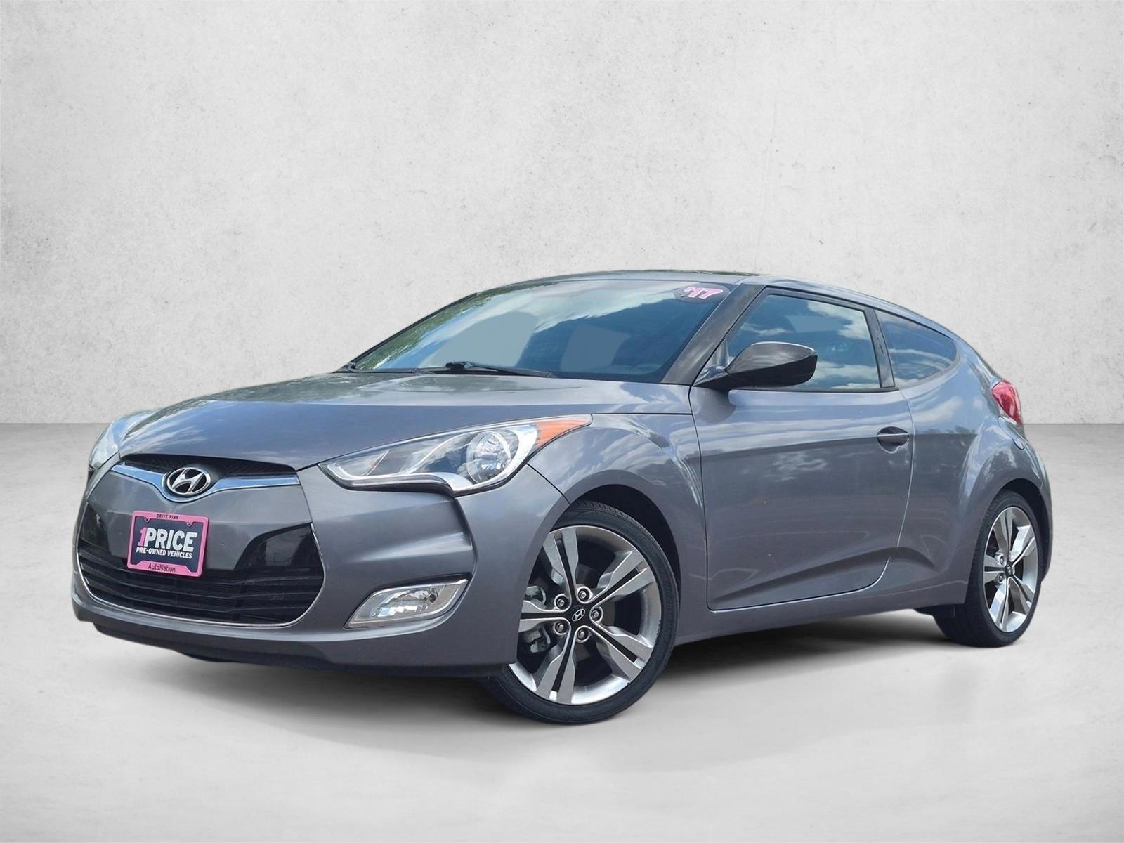 Thumbnail: 2017 Hyundai Veloster - 1