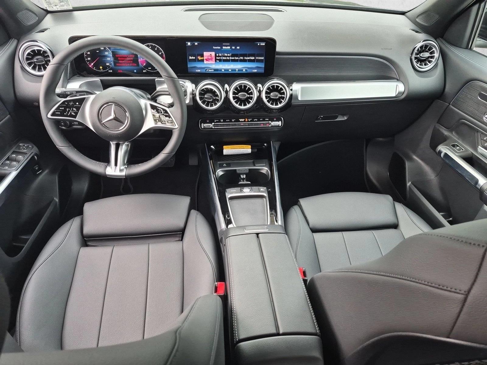 Thumbnail: 2026 Mercedes-Benz GLB - 4