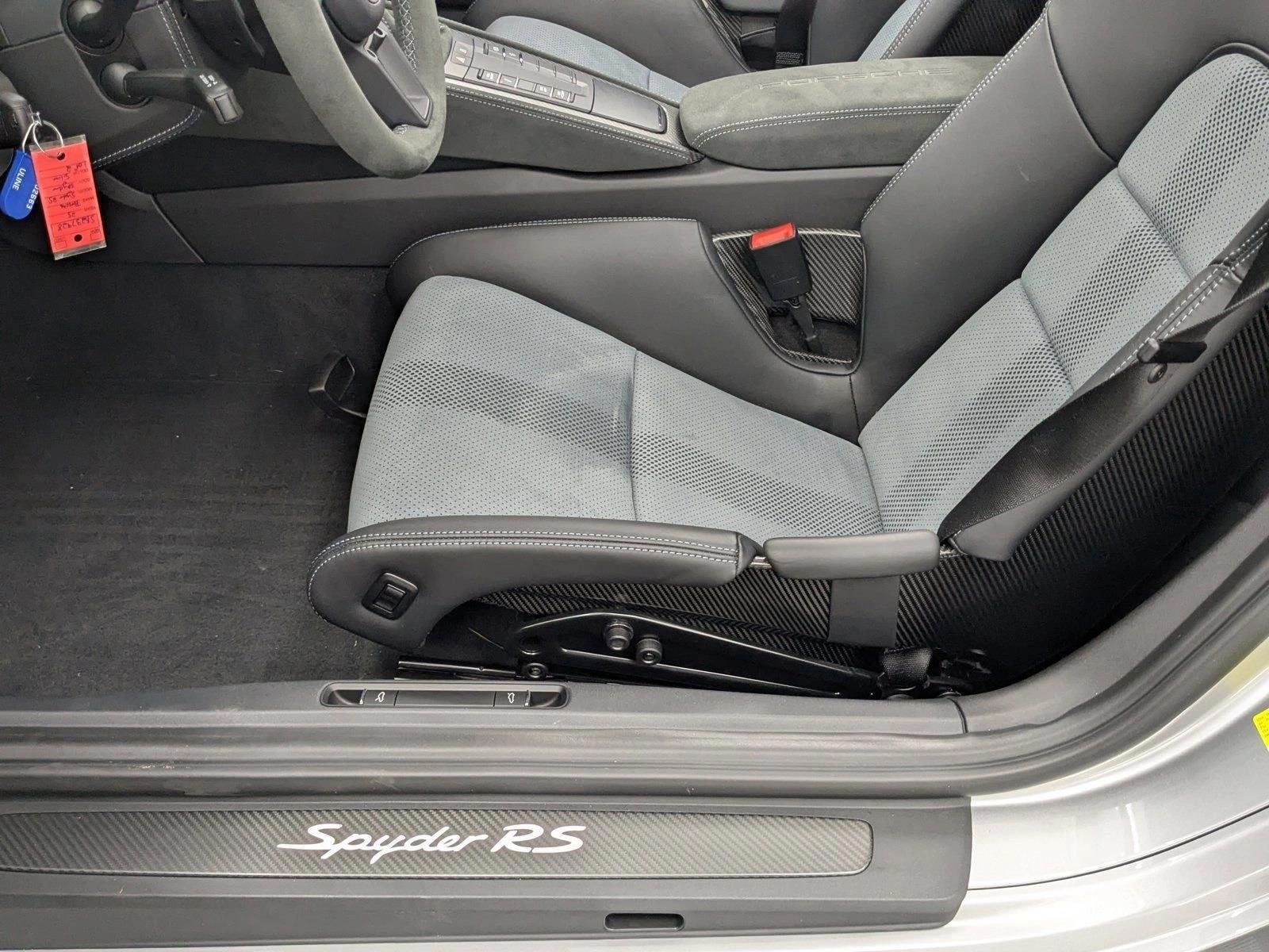 Thumbnail: 2025 Porsche  - 4