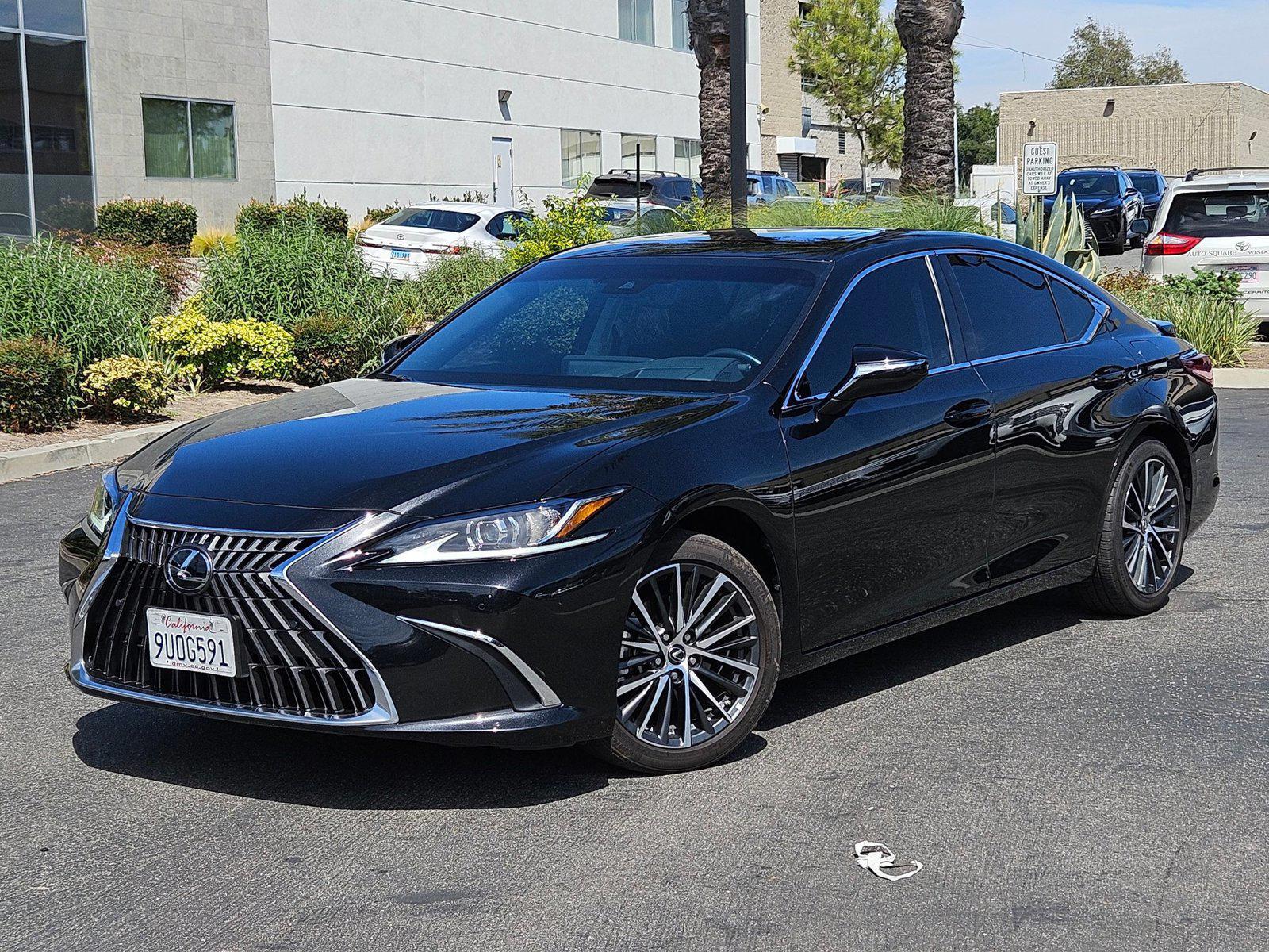 2025 Lexus ES Hybrid