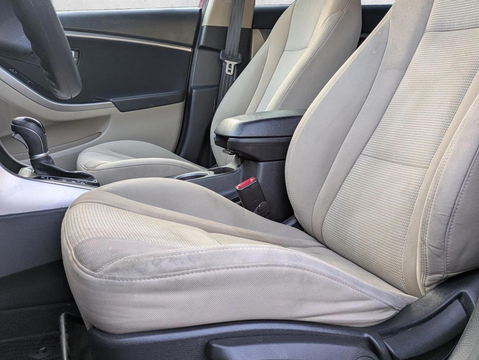Thumbnail: 2016 Hyundai Elantra - 3